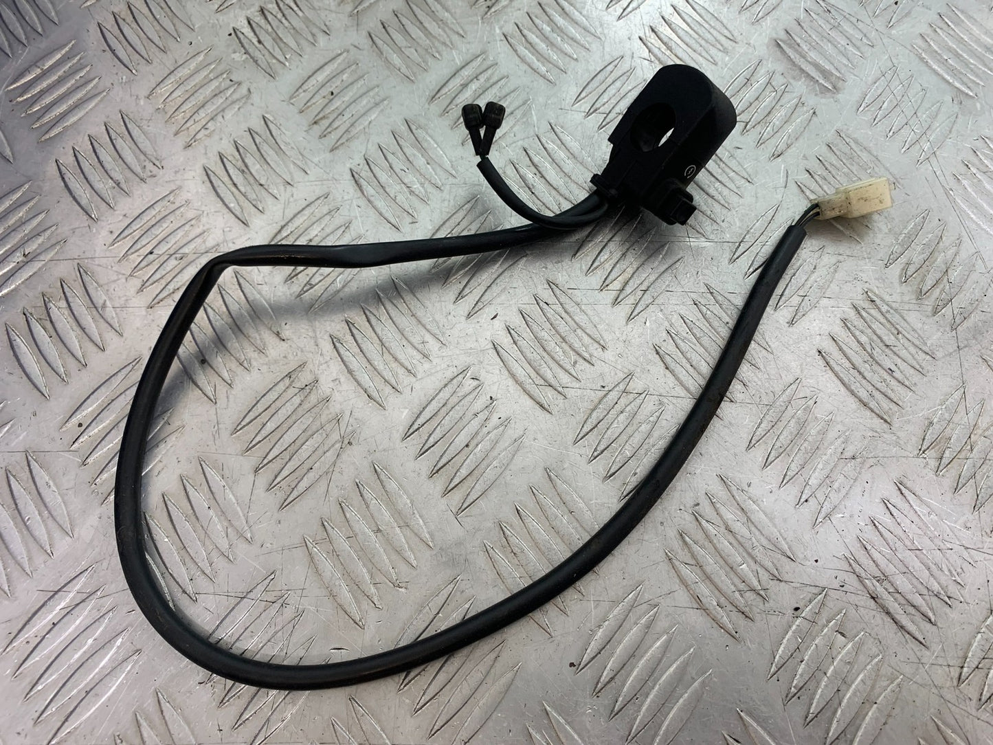HONDA CBF125 CBF 125 RIGHT SWITCH GEAR   YEAR 2009-14 (CMB1182)