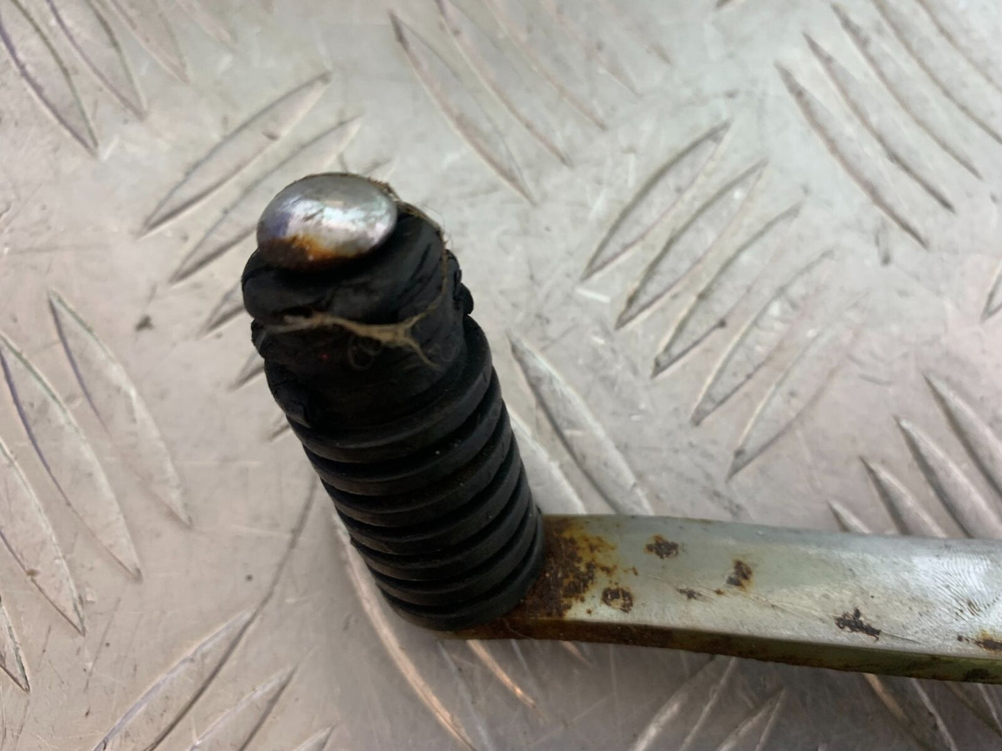 SUZUKI VS1400 VS 1400 INTRUDER GEAR LEVER  YEAR 1988 (CMB1077)