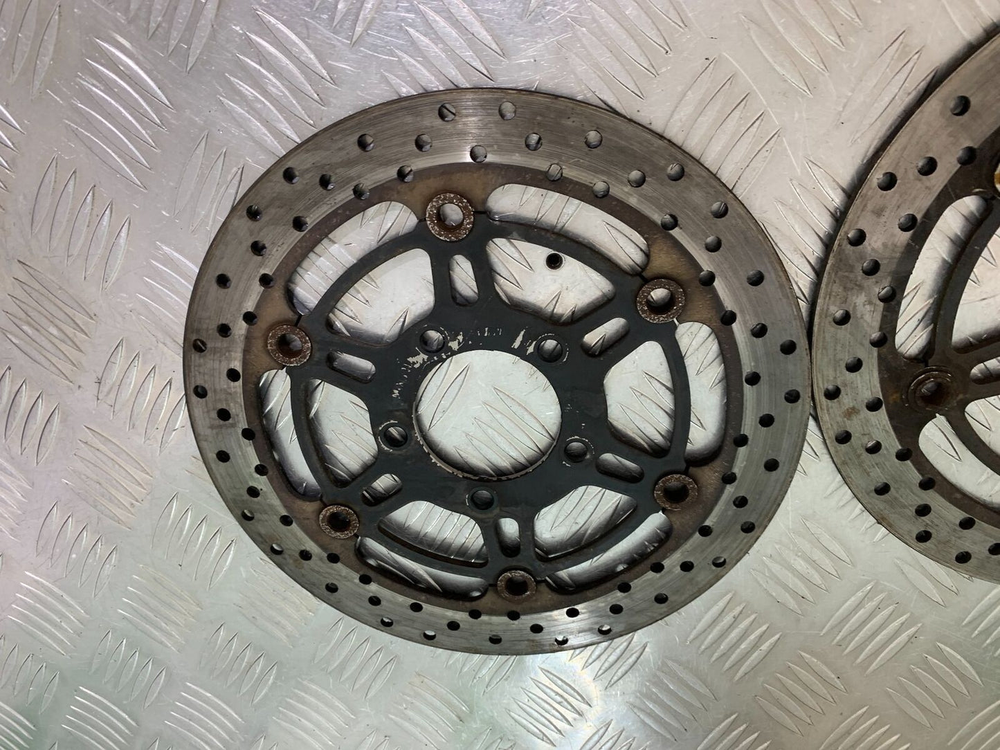 SUZUKI SV650 SV 650 FRONT BRAKE DISCS   YEAR 2003-2006 (CMB1024)