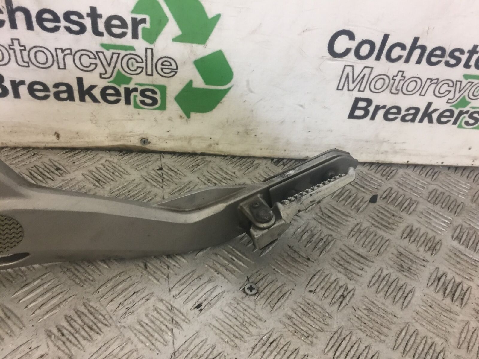 HONDA CB600 CB 600 F-8 HORNET LEFT HANGER  2010 (STOCK 669)
