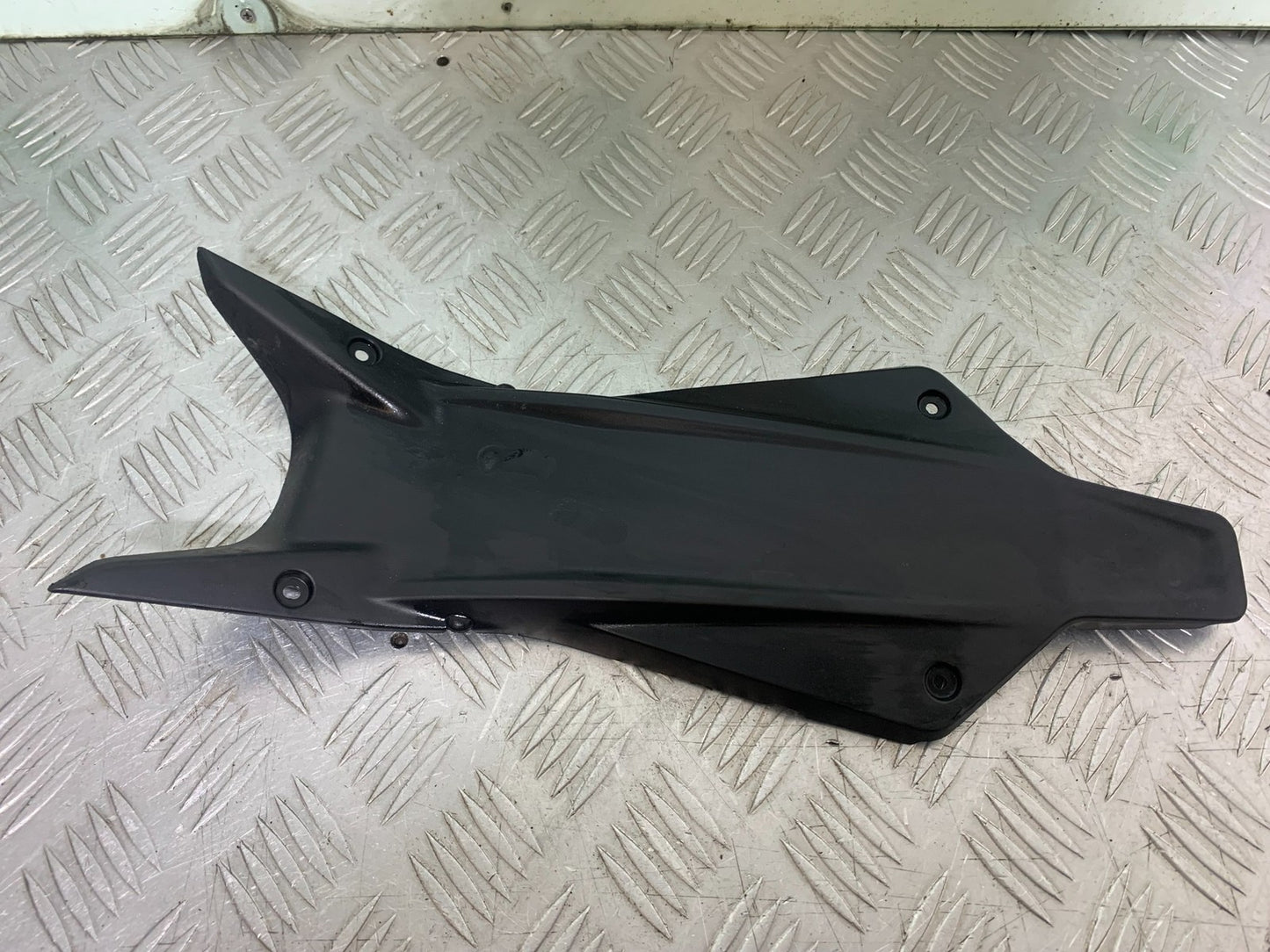 DUCATI 937 MONSTER UNDERTRAY  YEAR 2021-2024 (CMB1270)