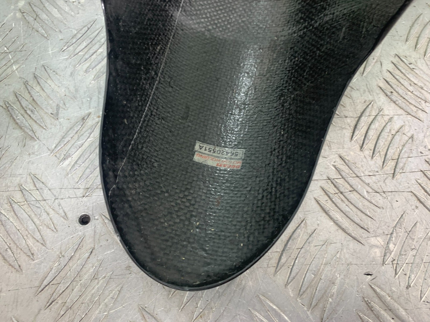 DUCATI 1198 S CARBON FRONT MUDGUARD   YEAR 2009-2011 (CMB1219)