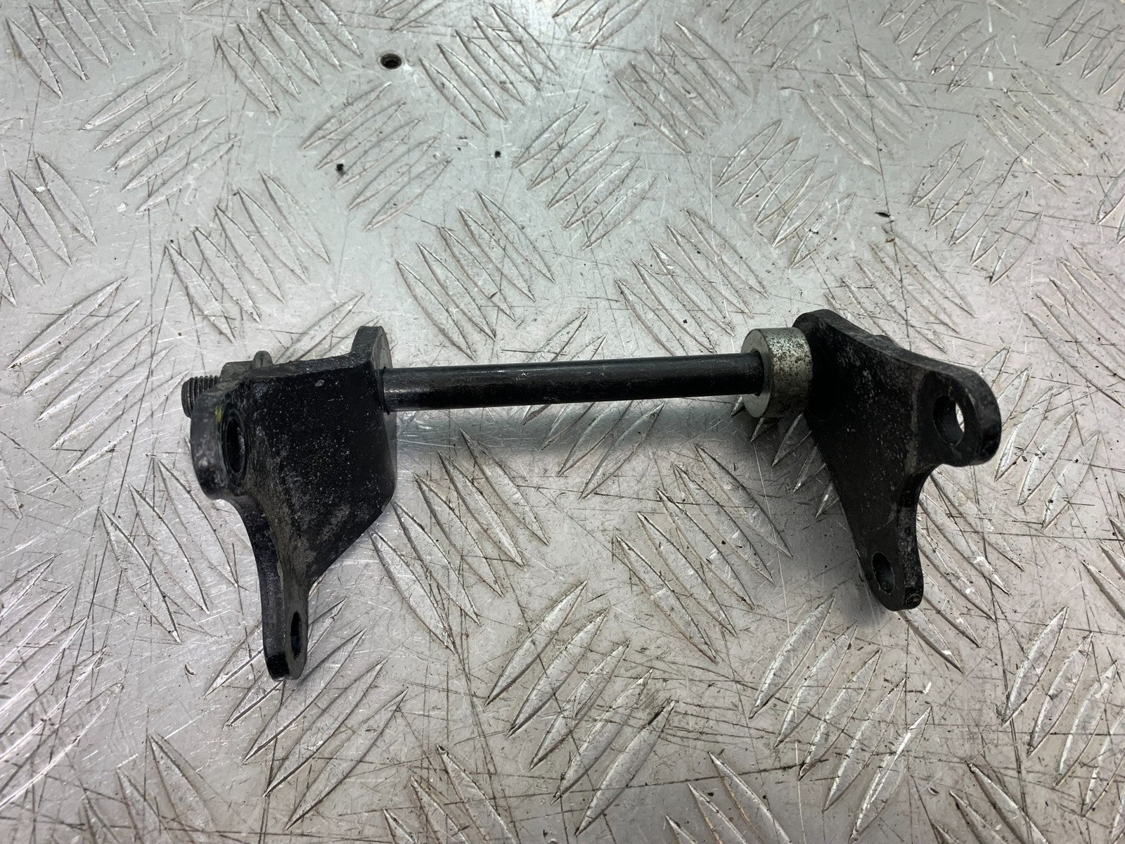 HONDA CBF600 CBF 600 ENGINE BRACKET    YEAR 2004 -07 (CMB1247)