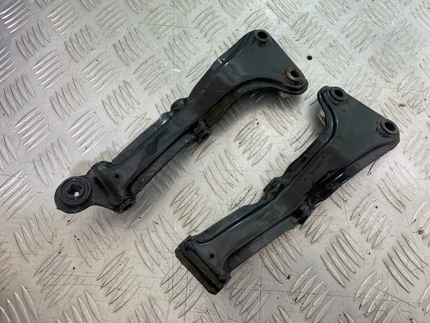 HONDA GL500 GL 500 SILVERWING ENGINE BRACKETS YEAR 1981-82  (CMB1168)