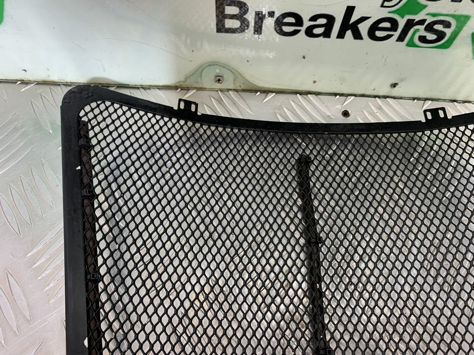 SUZUKI GSXR1000 GSXR 1000 RADIATOR GUARD   2009-2016 (CMB1049)