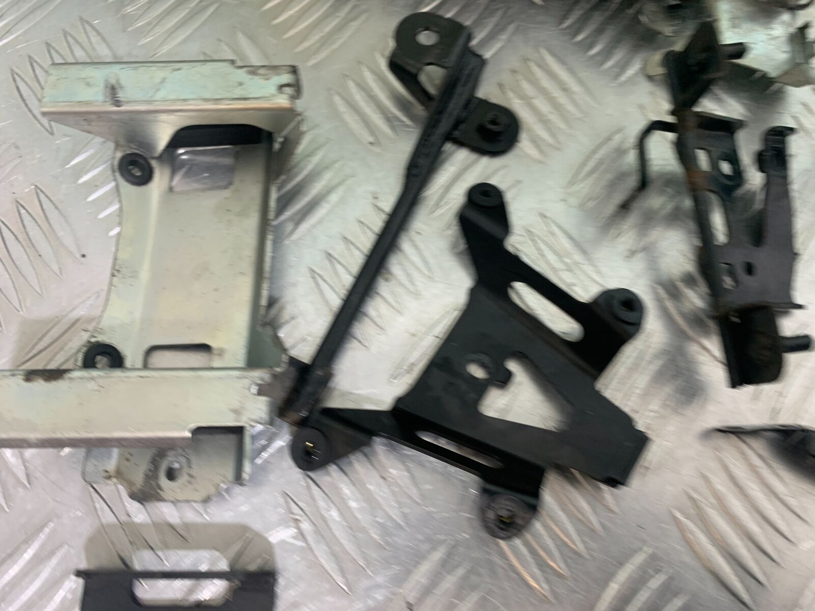 KAWASAKI Z300 ER300 FRAME BRACKETS  YEAR 2016-2018  (CMB1056)