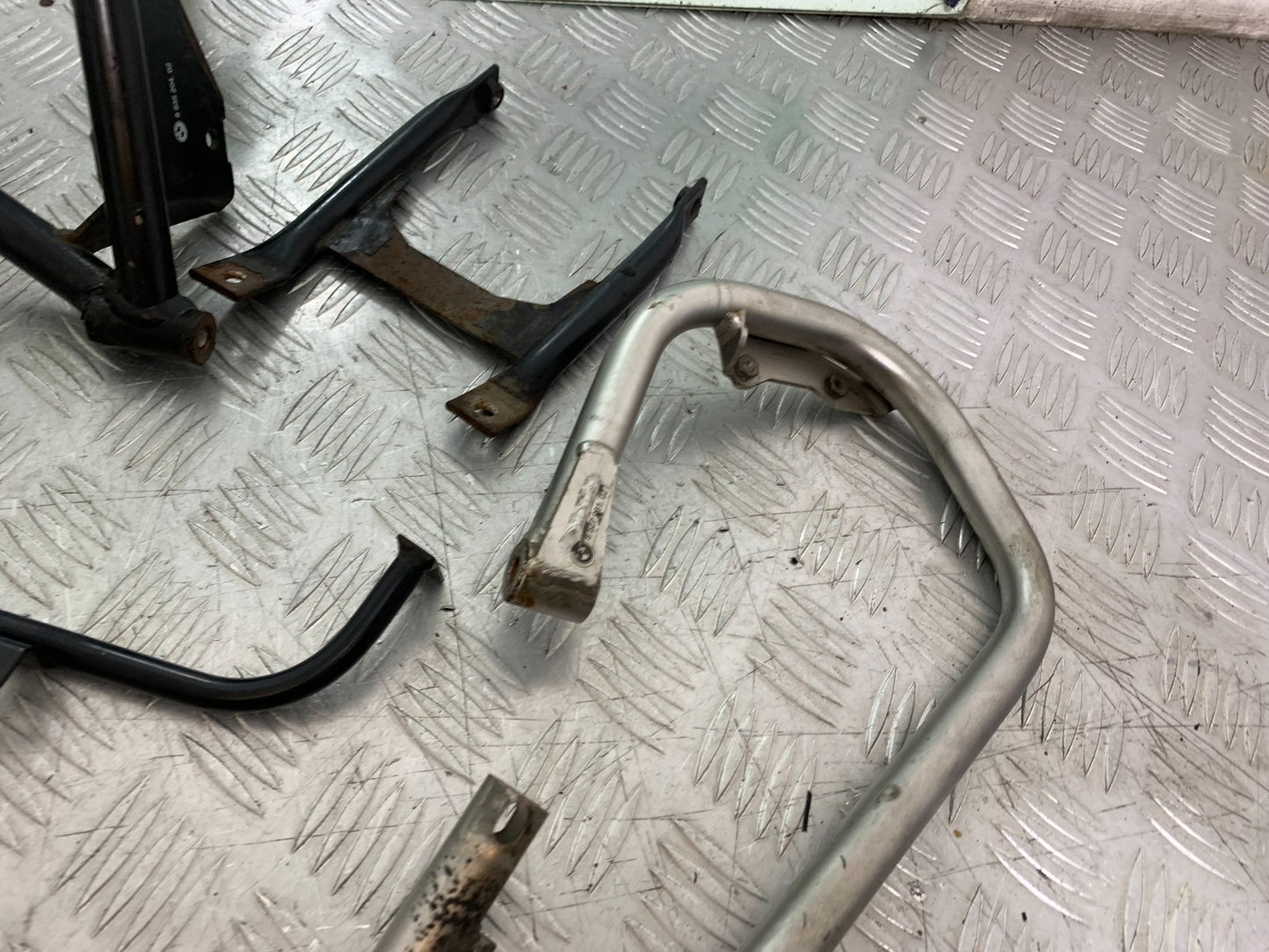BMW F800 GT LUGGAGE PANNIERS CRASH BARS (EX-POLICE)  YEAR 2013-2017 (CMB1248)