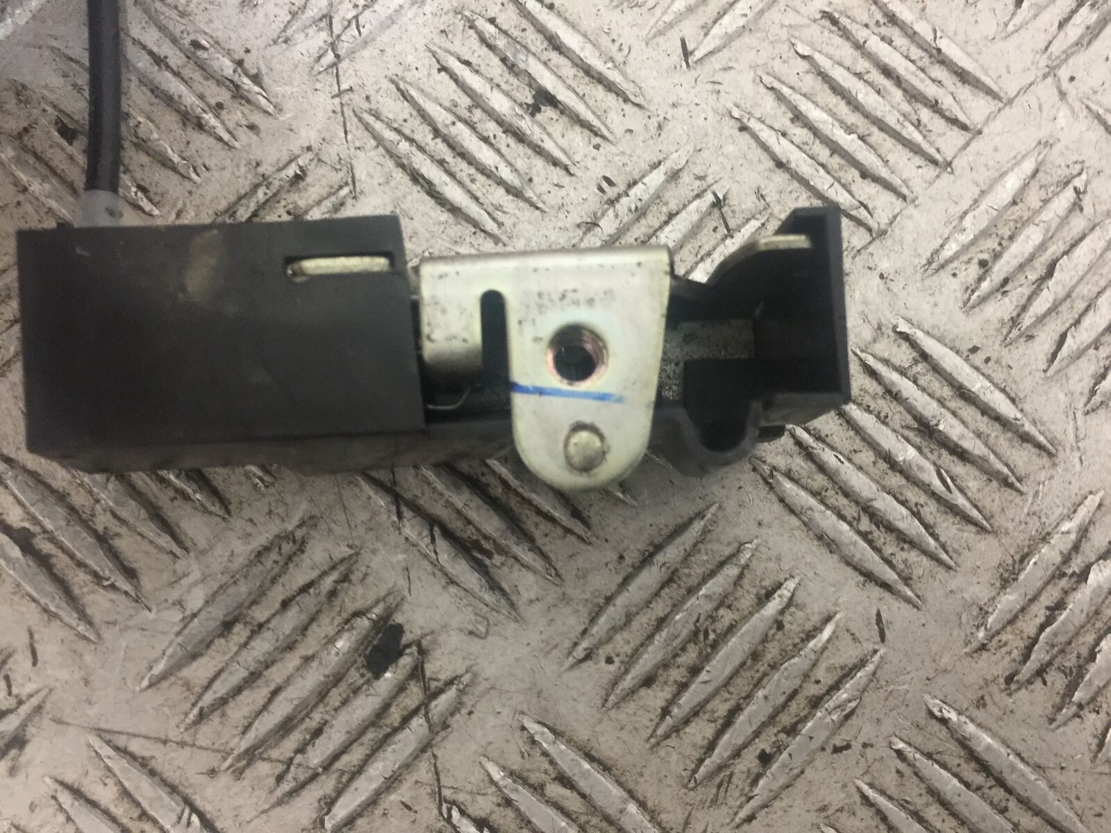 HONDA CB650 R CB 650 R SEAT LOCK  YEAR 2019-2021 (STOCK 776)