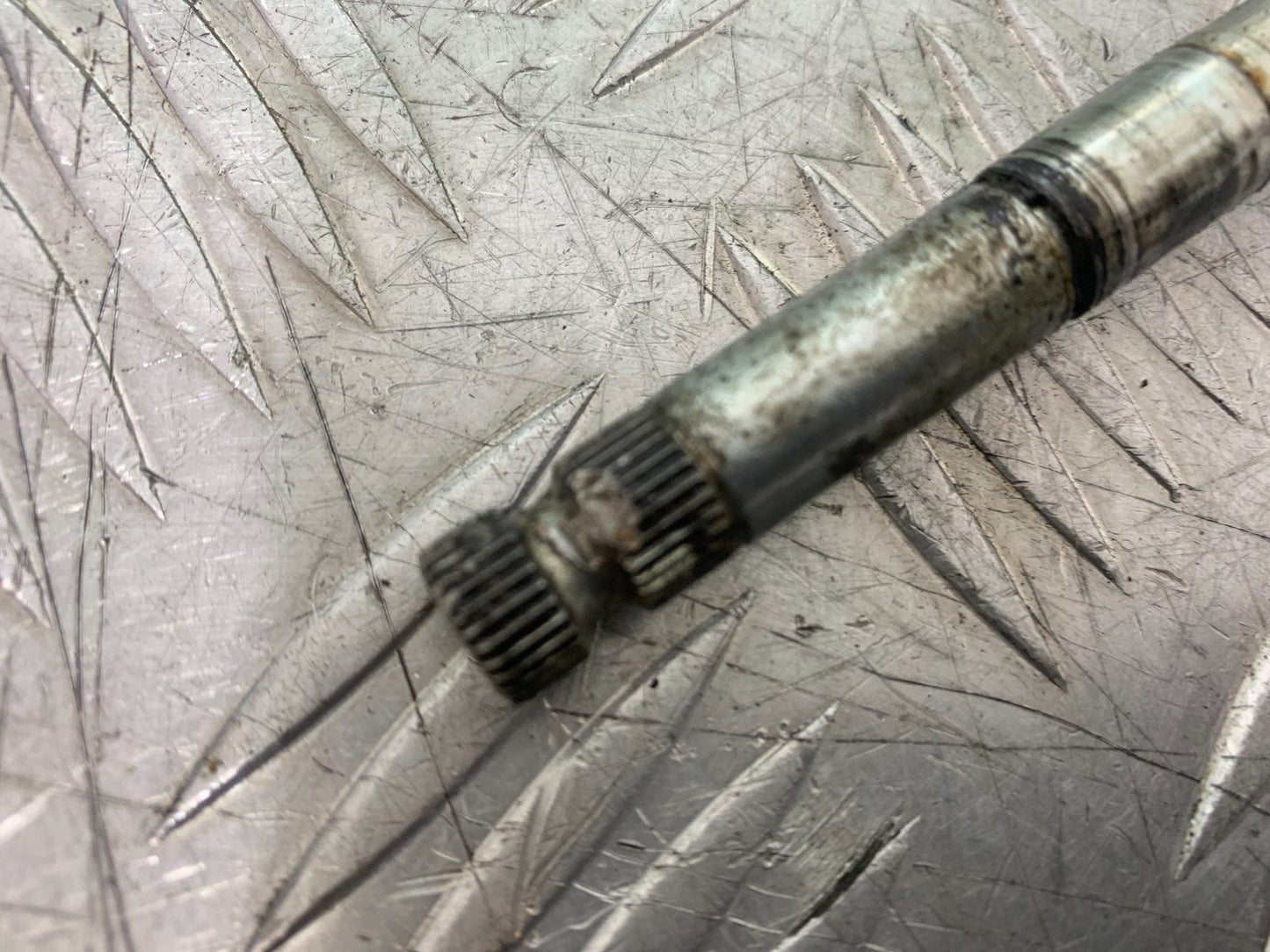 TRIUMPH 675 STREET TRIPLE R GEAR LEVER SHAFT  YEAR 2012 (CMB1221)