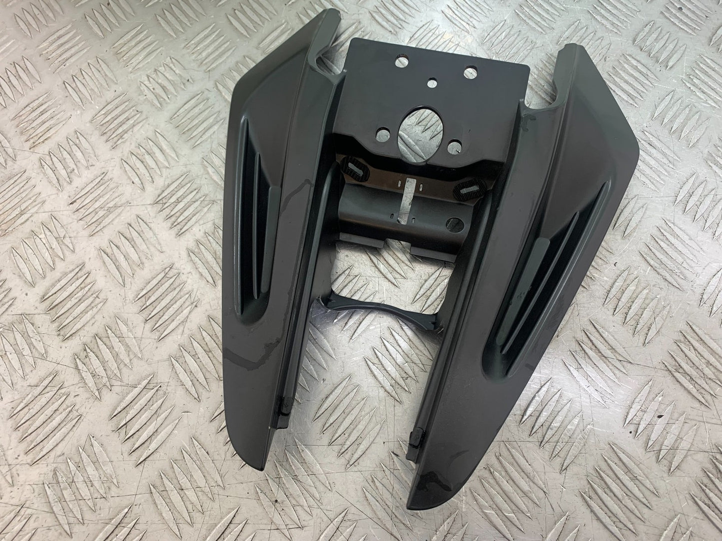 KTM RC125 RC 125 SEAT UNIT TAIL PIECE   2014 2017 (CMB1199)