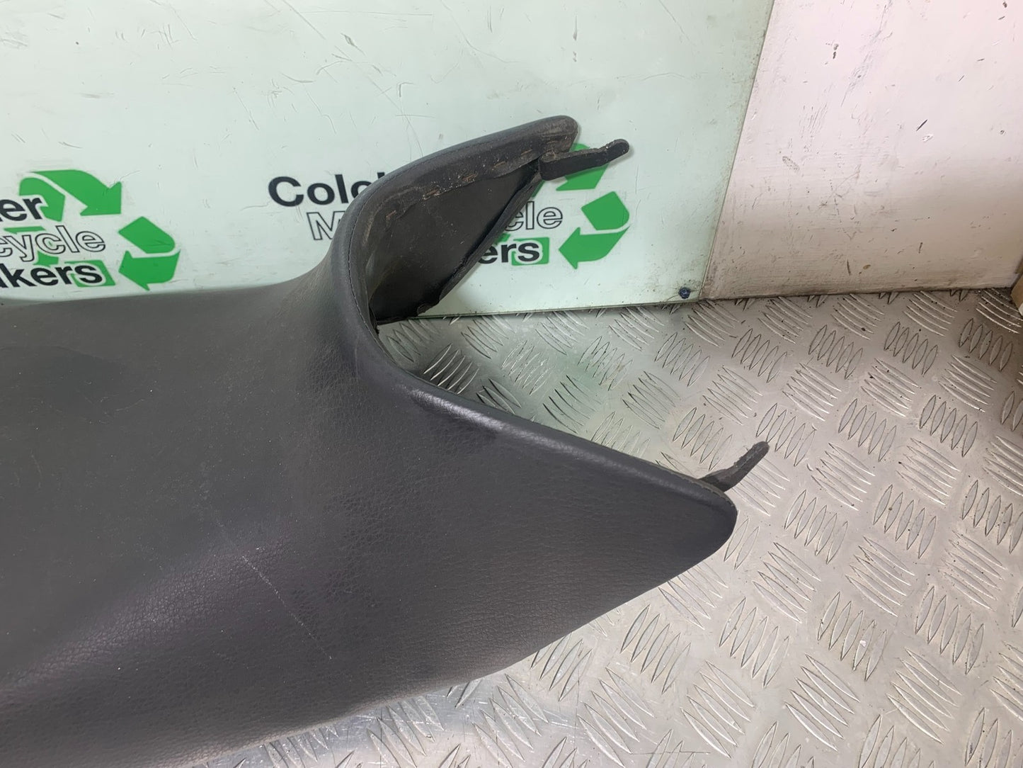 HONDA ST1100 PAN EUROPEAN SEAT  YEAR 1993-2001 (CMB1195)