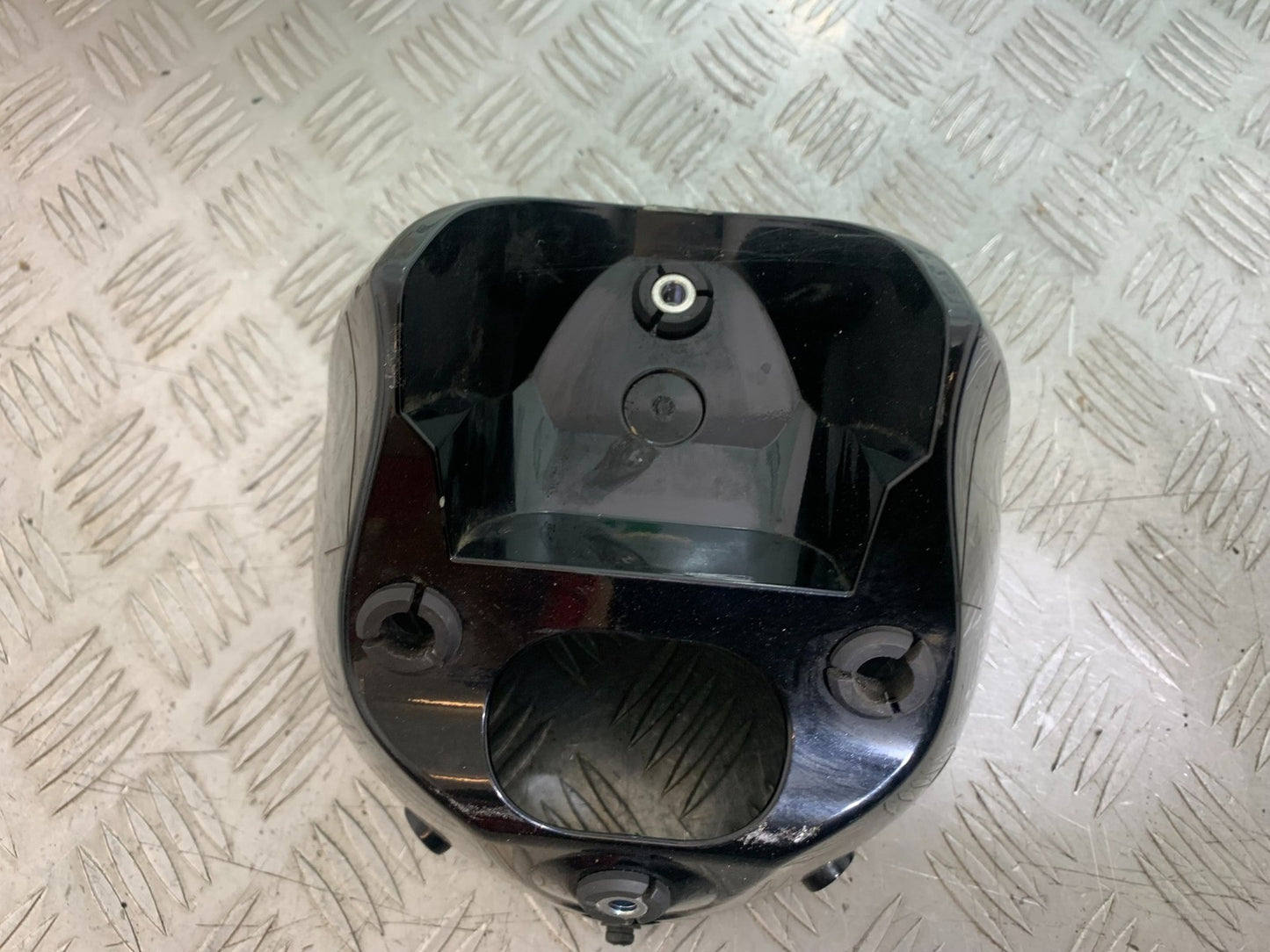 YAMAHA XVS 1300 MIDNIGHT STAR HEADLIGHT BACKING YEAR 2007-16 (CMB1200)