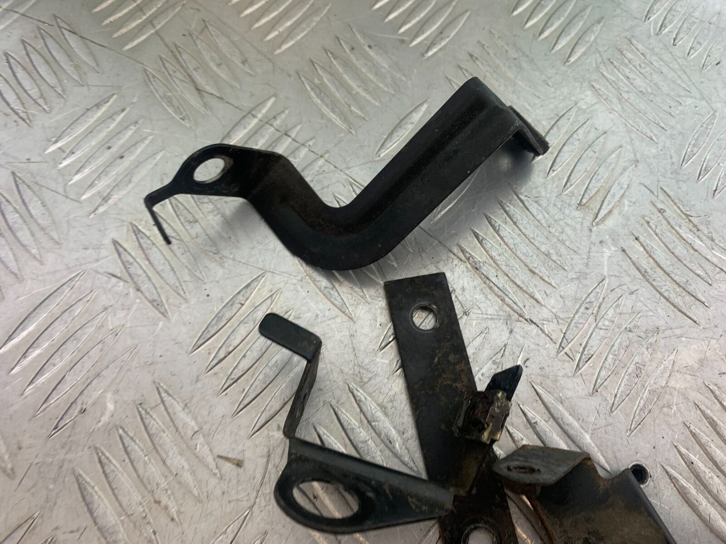 TRIUMPH 955i SPRINT ST BRACKETS   YEAR 1999-2004 (CMB1124)