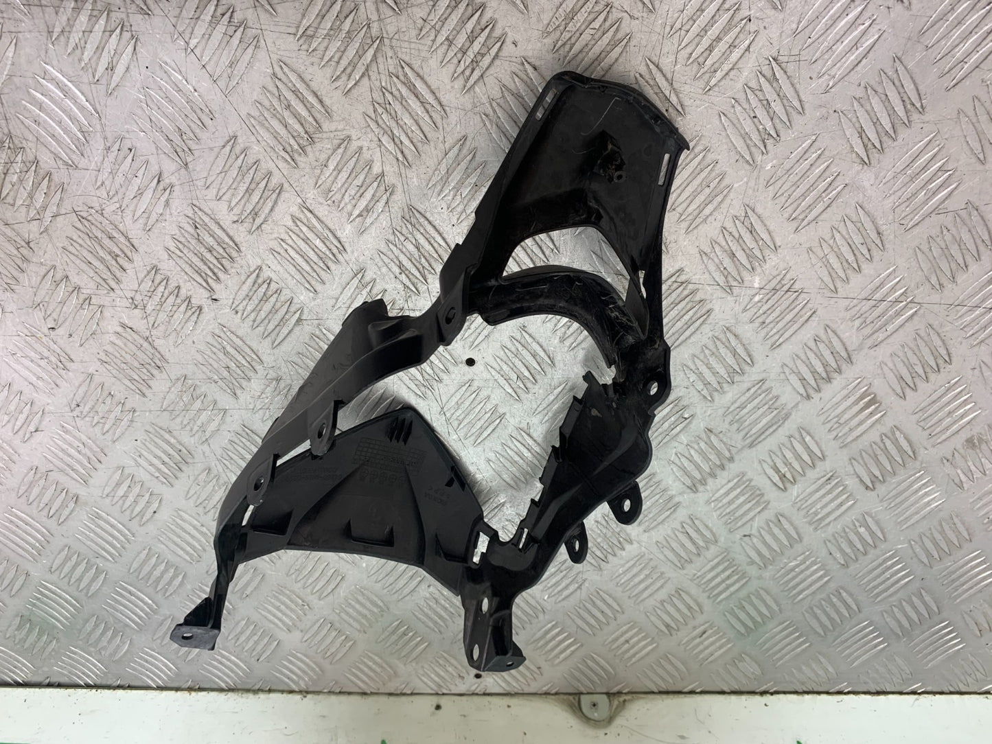HONDA NC700 X  HEADLIGHT SURROUND YEAR 2012-2014 (CMB1327)