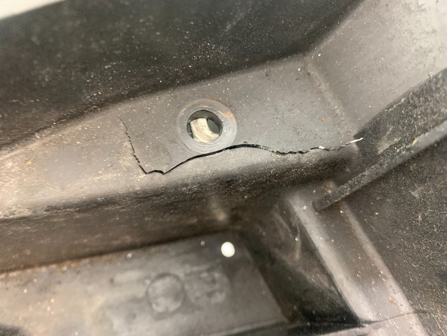 HONDA XL125 VARADERO UNDERTRAY  YEAR 2001-2006  (CMB1210)