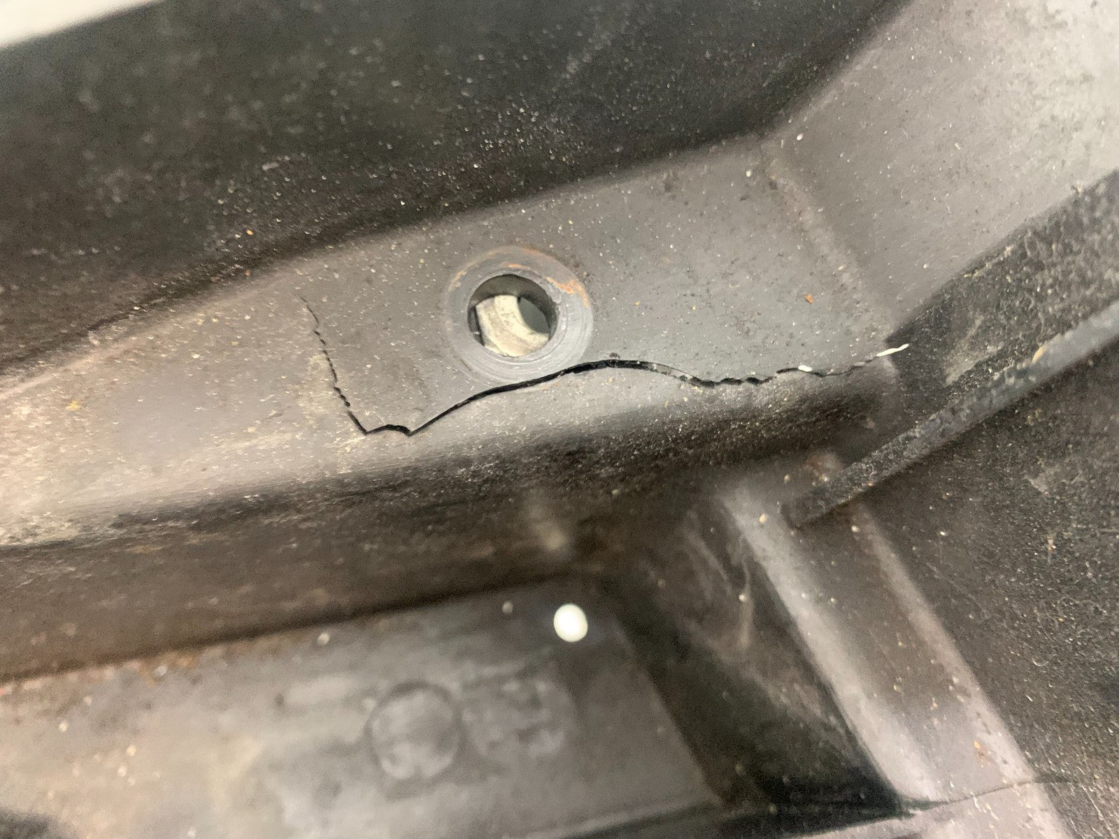 HONDA XL125 VARADERO UNDERTRAY  YEAR 2001-2006  (CMB1210)