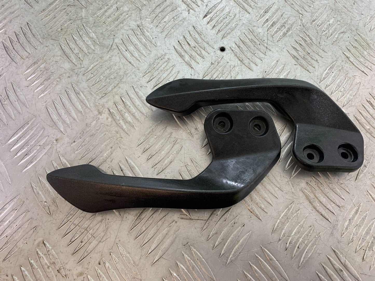 BENELLI BN125 BN 125 GRAB RAILS  YEAR 2018-2021 (CMB1080)