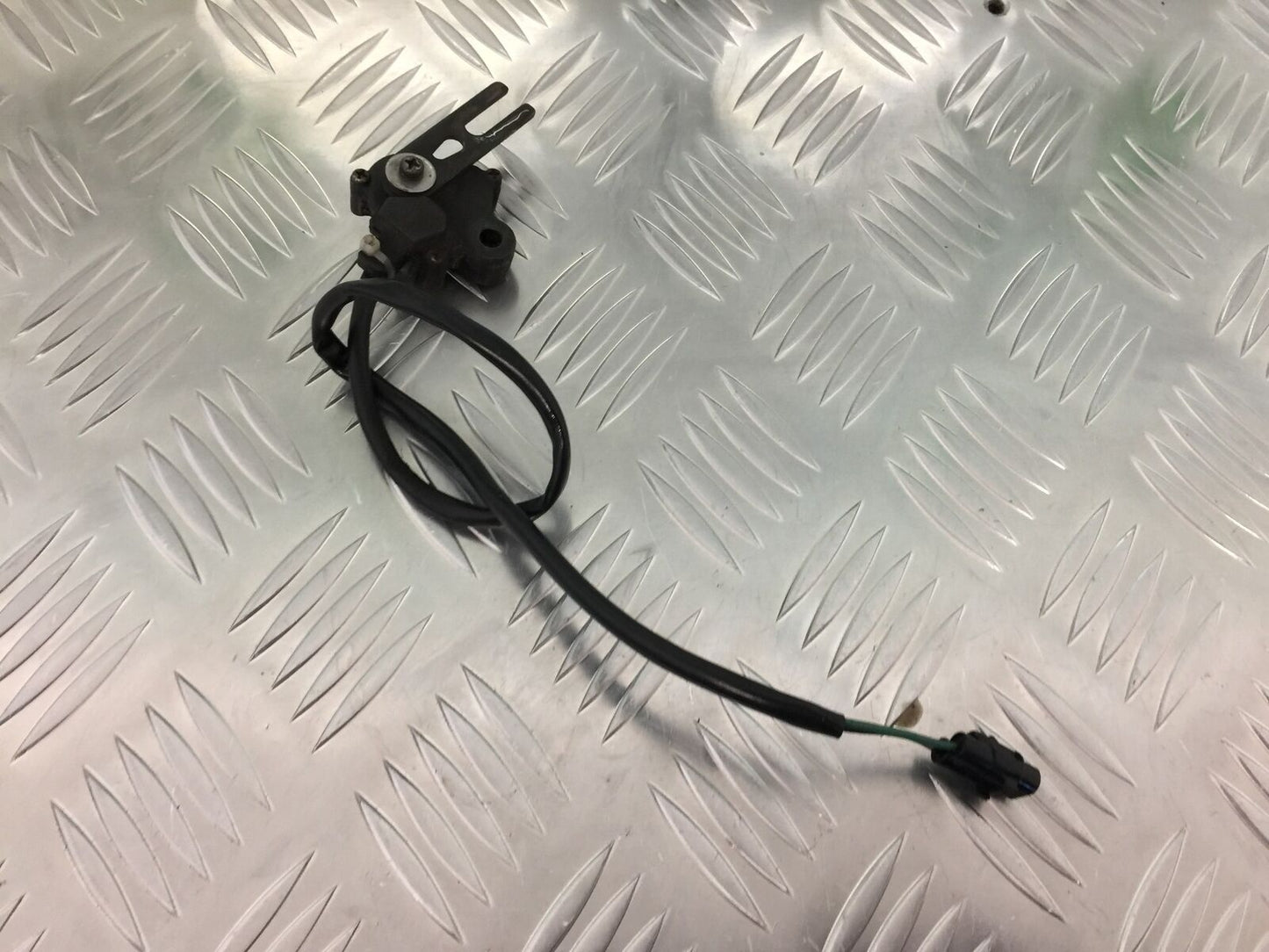 KAWASAKI ER6 N SIDE STAND SWITCH  YEAR 2009-2011  (STOCK 928)