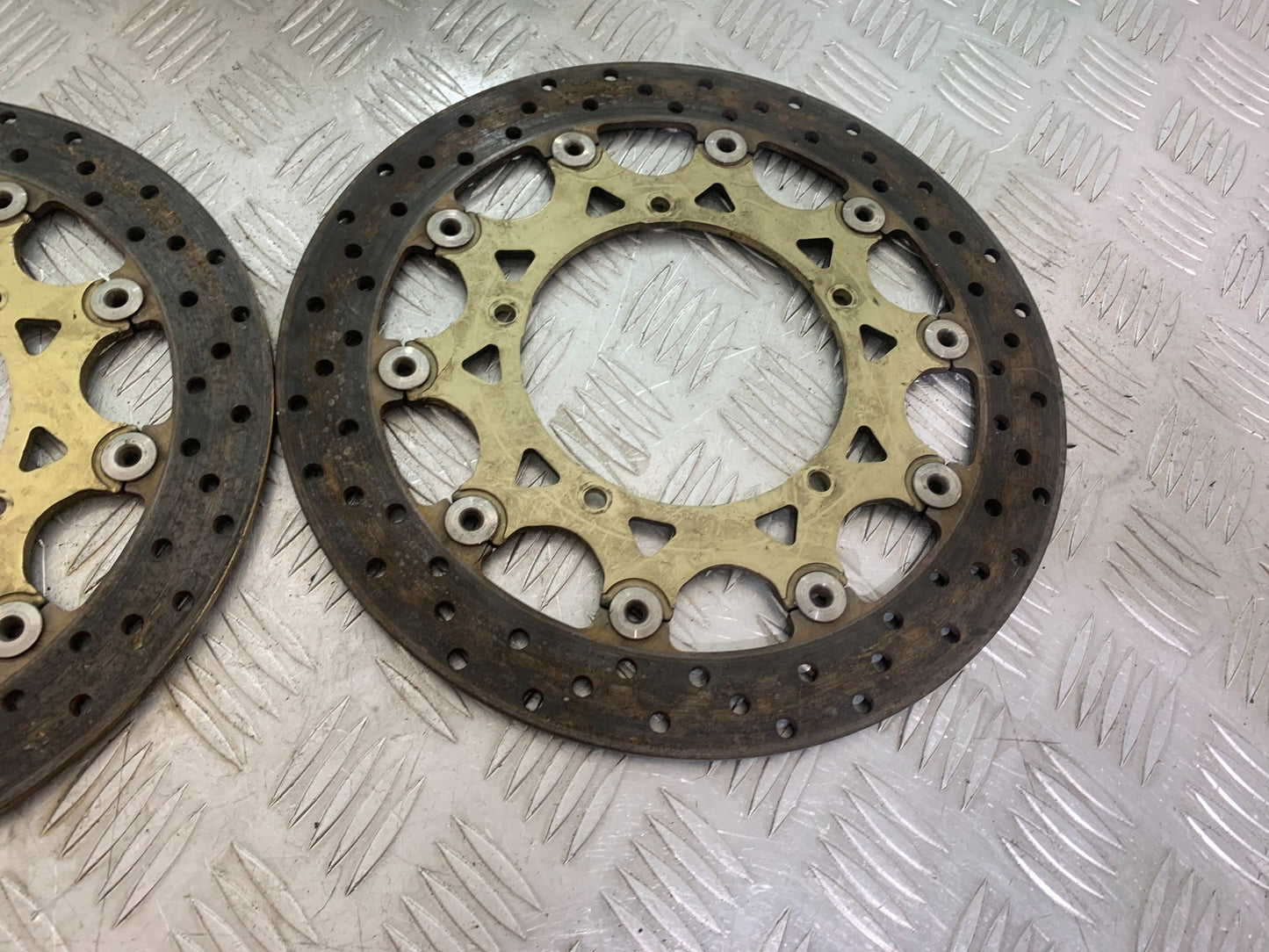 YAMAHA YZF R1 FRONT BRAKE DISCS   YEAR 2004-2006 (CMB1155)