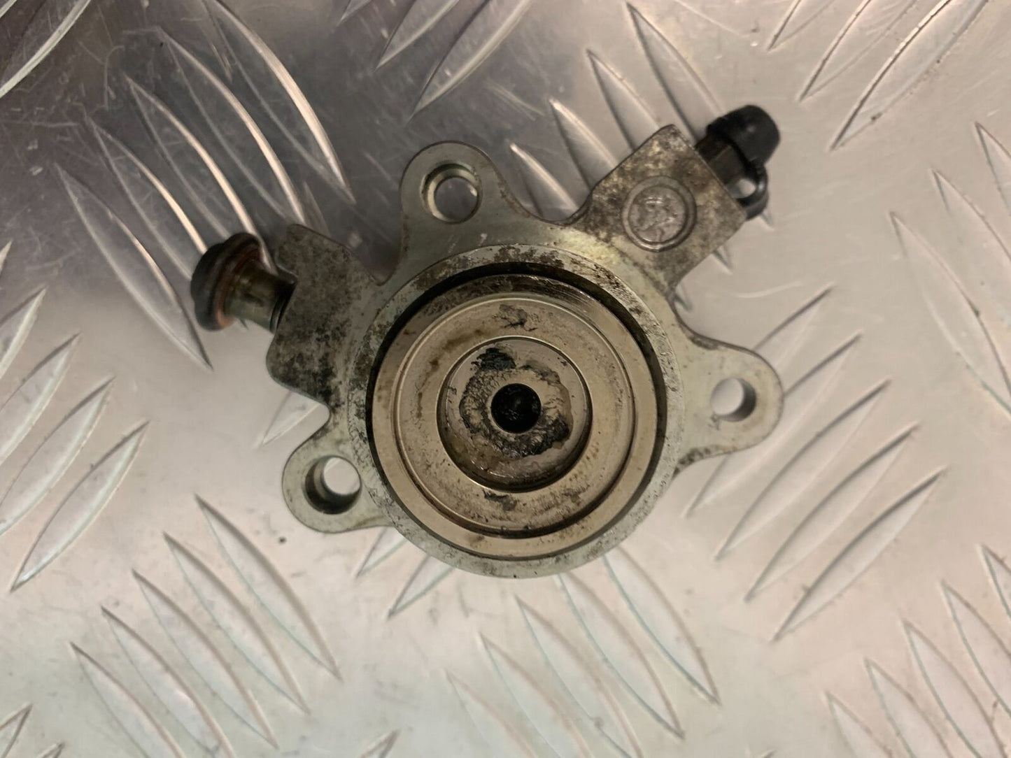YAMAHA FJR1300 FJR 1300 CLUTCH SLAVE CYLINDER YEAR 2001-05 (STOCK 946)