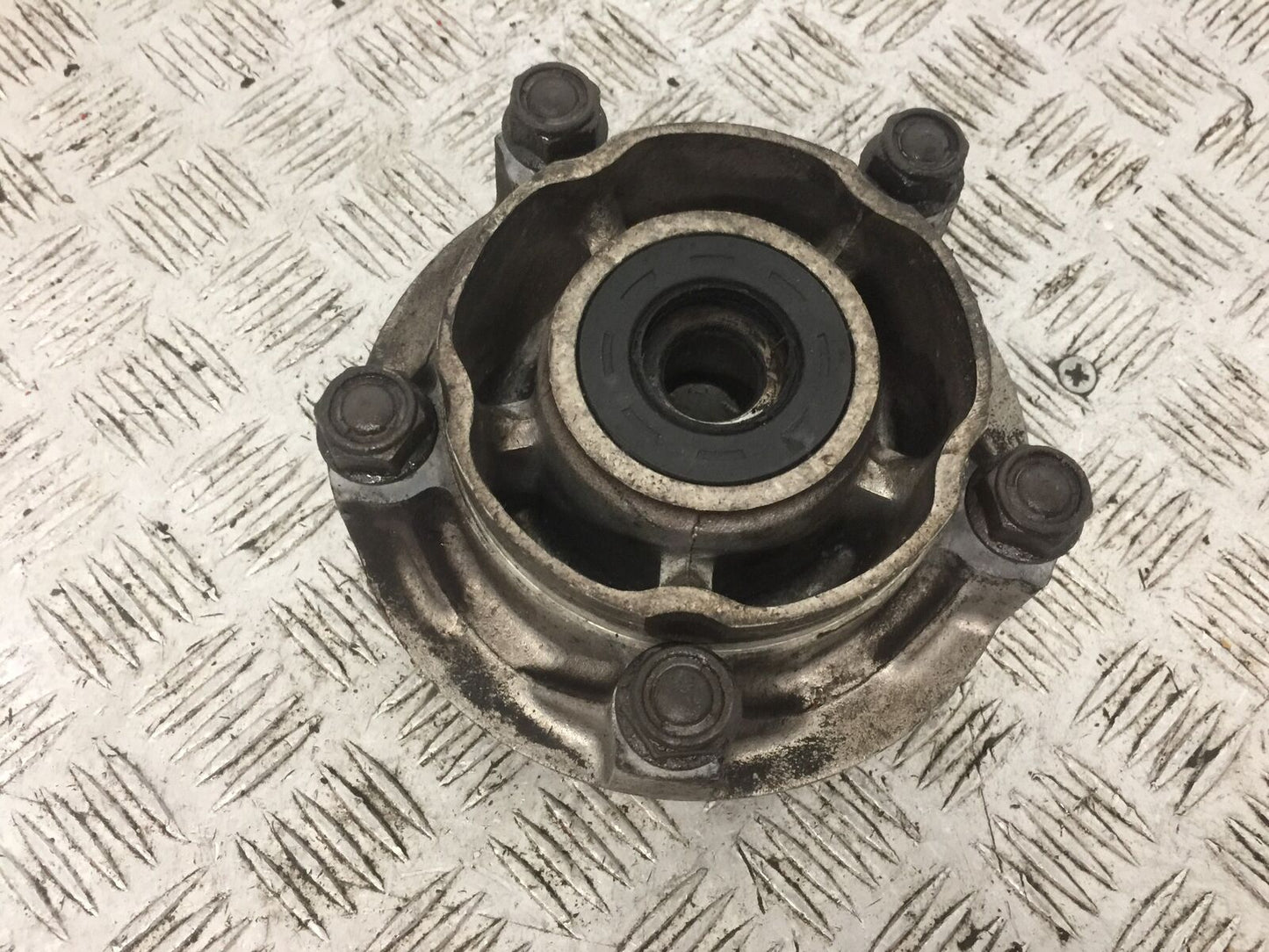 HONDA VTR1000 VTR 1000 FIRESTORM SPROCKET CARRIER  YEAR 2002 (STOCK 794)