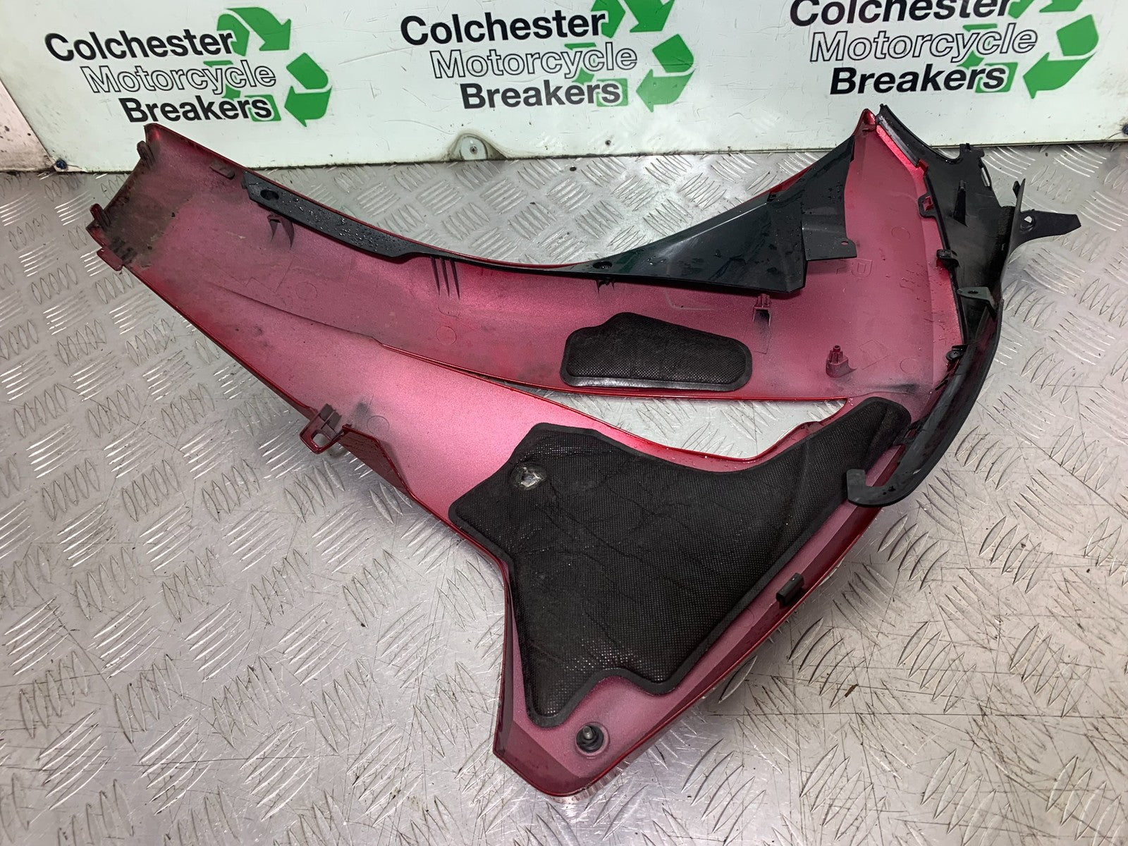 HONDA CBR1000 rr FIREBLADE RIGHT FAIRING PANEL  2008-2011 (CMB1253)