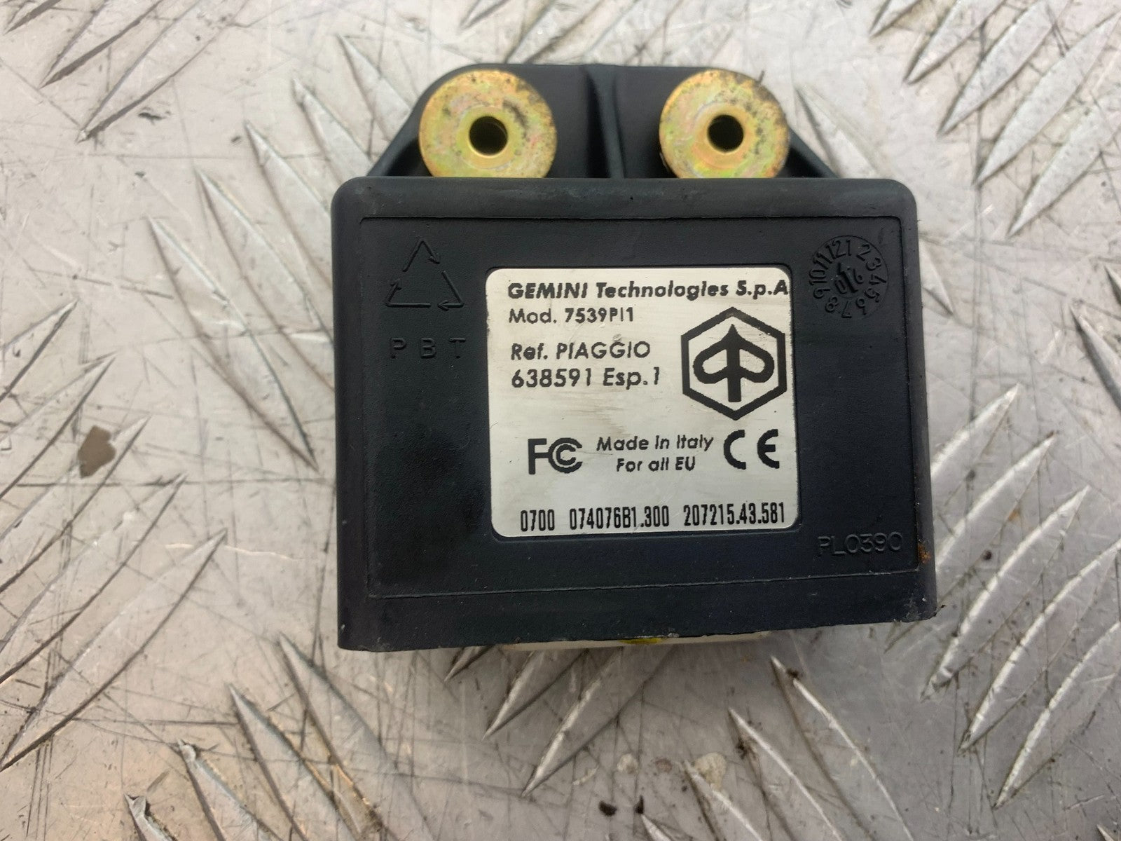 PIAGGIO MP3 250 ie ECU LOCK THROTTLE BODY KEY   YEAR 2007 (CMB1307)