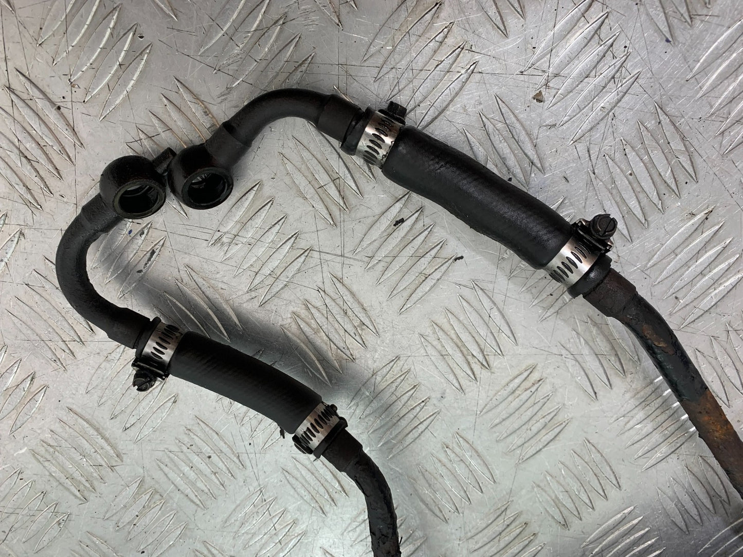 SUZUKI GSF1200 GSF 1200 BANDIT OIL COLLER AND LINES    YEAR 2001-2004 (CMB1188)