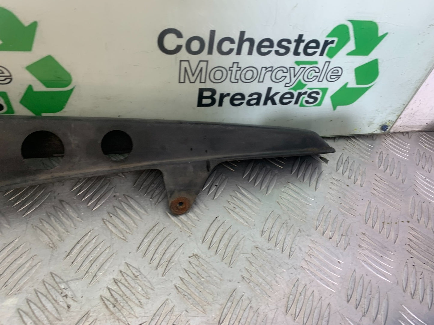 HONDA VF500 VF 500 CHAIN GUARD   YEAR 1985-1987