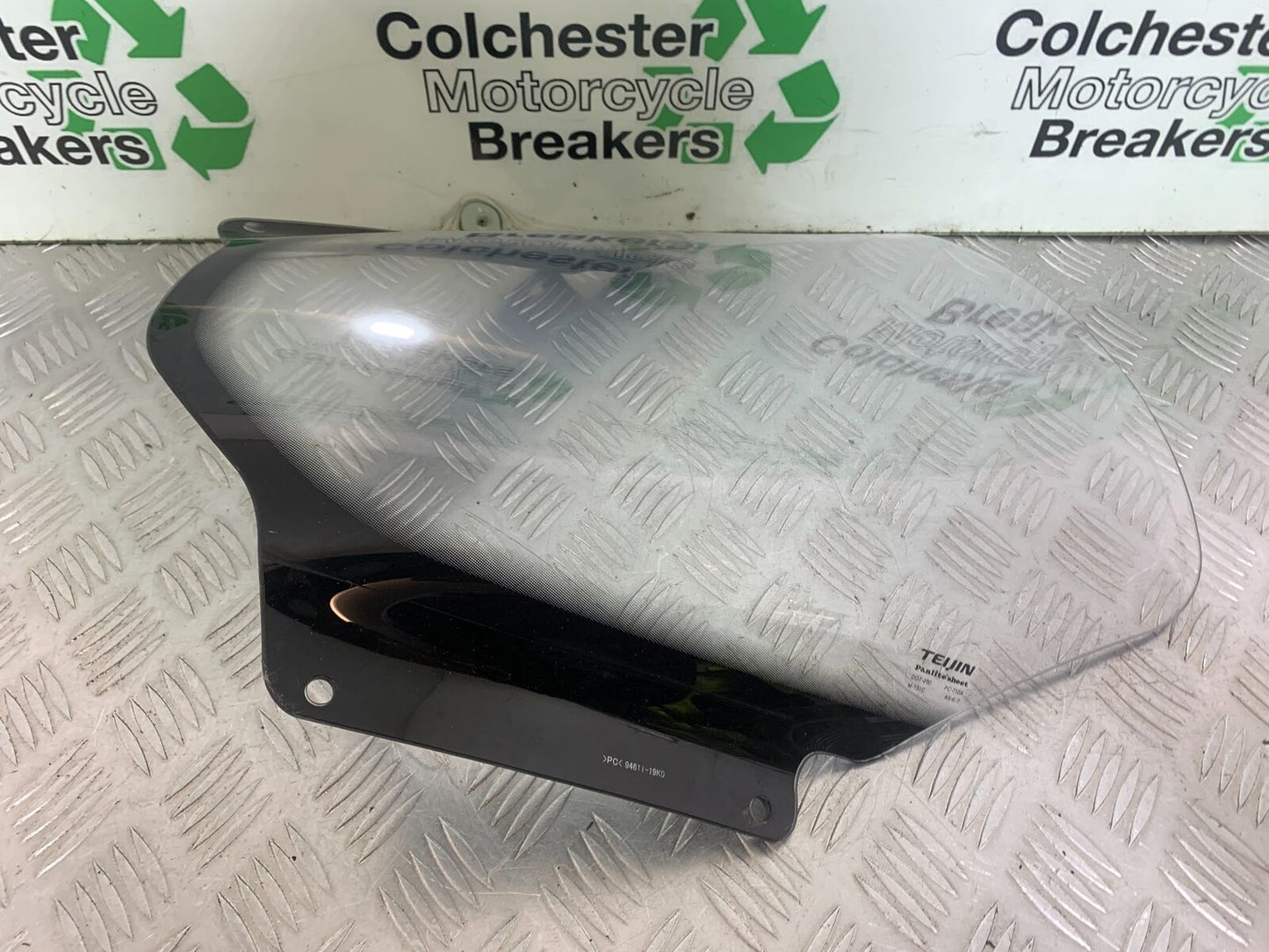 SUZUKI AN400 AN 400 BURGMAN SCREEN YEAR 2017-2024 (CMB1118)