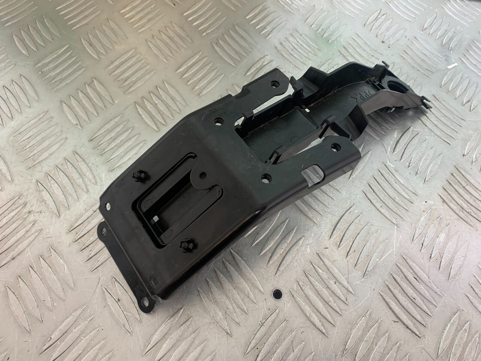 YAMAHA XSR900 XSR 900 REAR MUDGUARD INNER COVER  YEAR 2021-2022 (CMB1073)
