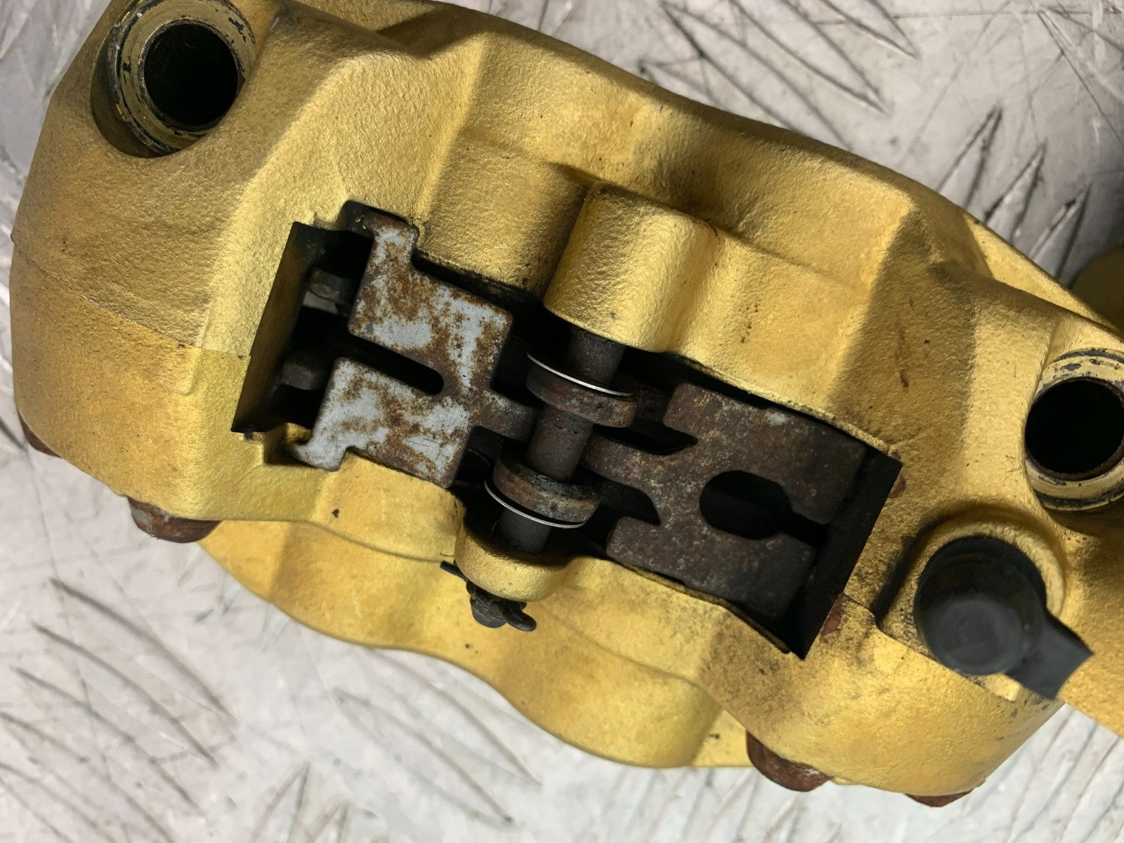 TRIUMPH 675 STREET TRIPLE RX FRONT BRAKE CALIPERS  2015- 2017 (CMB1299)