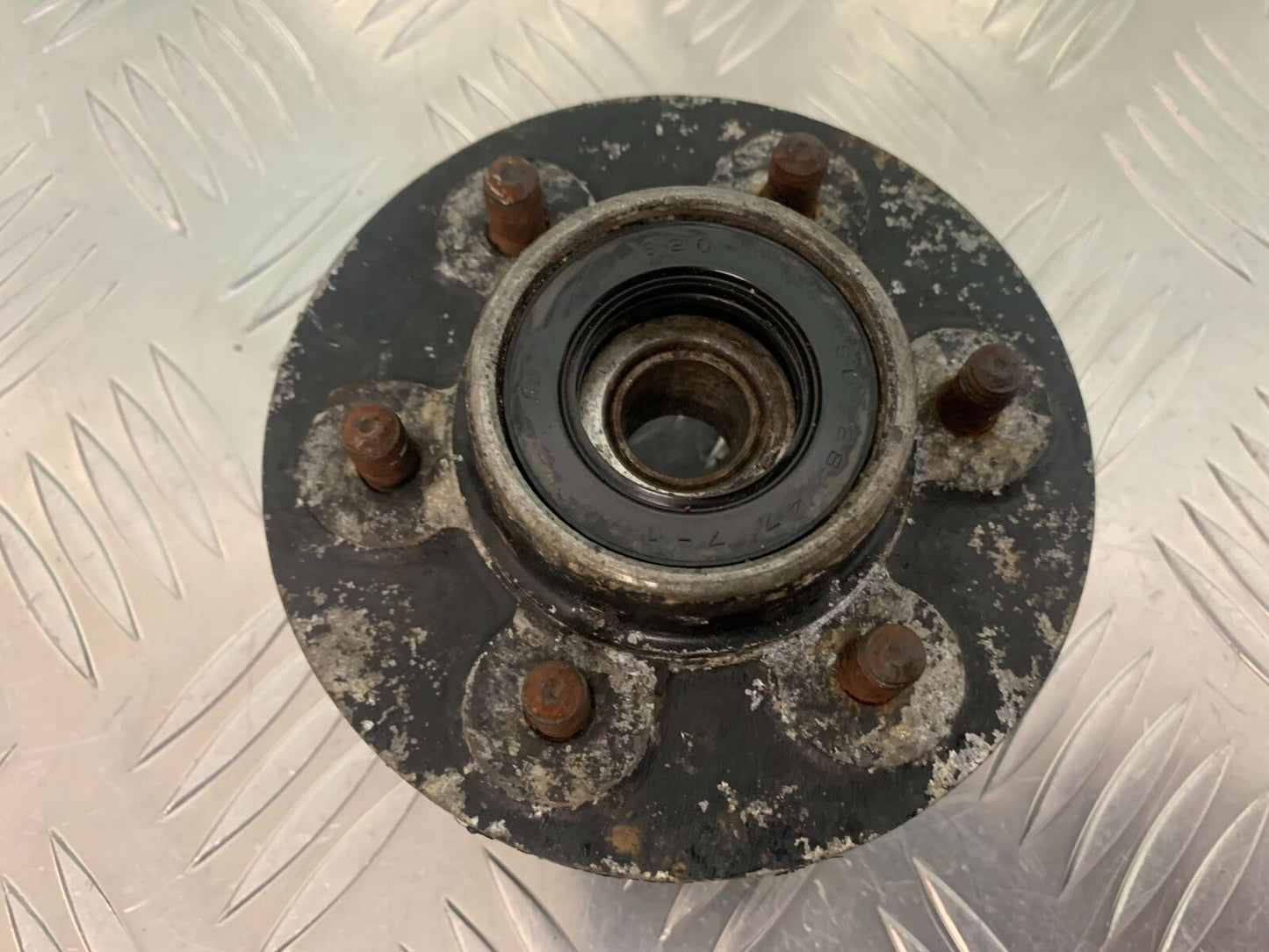 YAMAHA XT250 XT 250 SPROCKET CARRIER   YEAR 1980-1982  (STOCK 944)