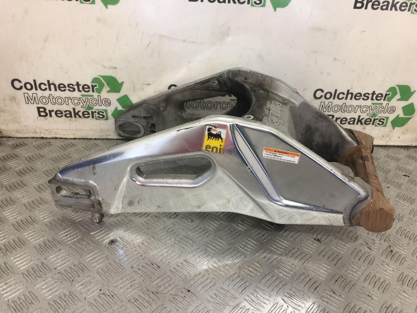 APRILIA TUONO 1000 V4R SWINGARM   YEAR 2011-13  (STOCK 746)