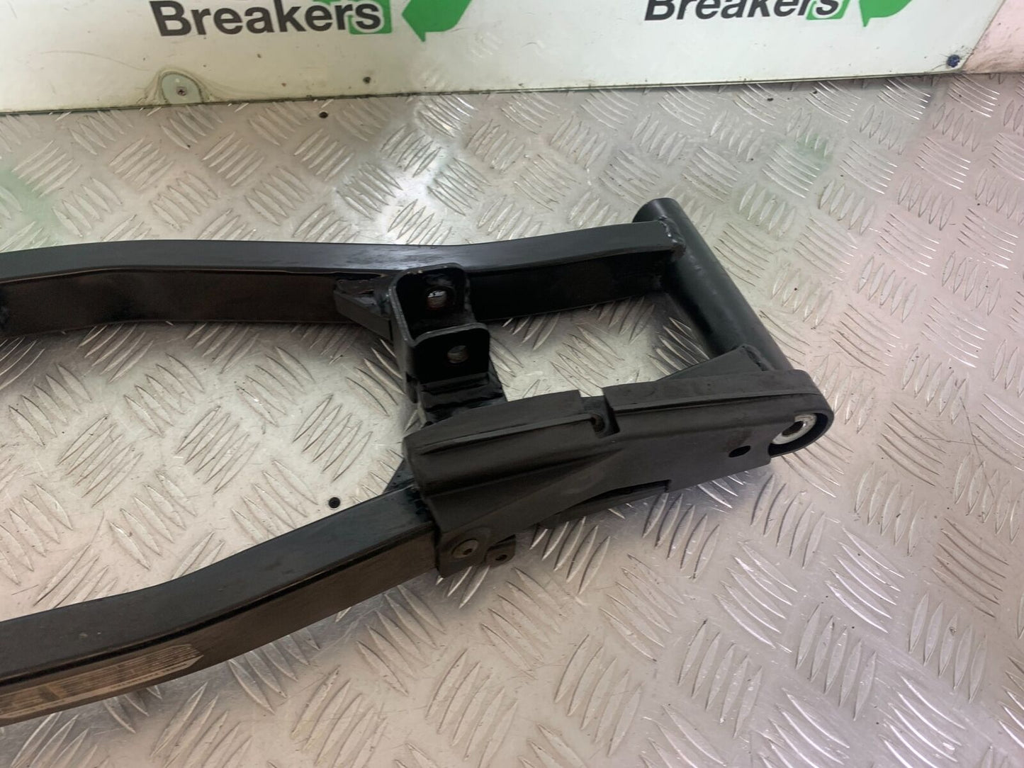 SINNIS TERRAIN 125 SWINGARM   YEAR 2024 (CMB1072)