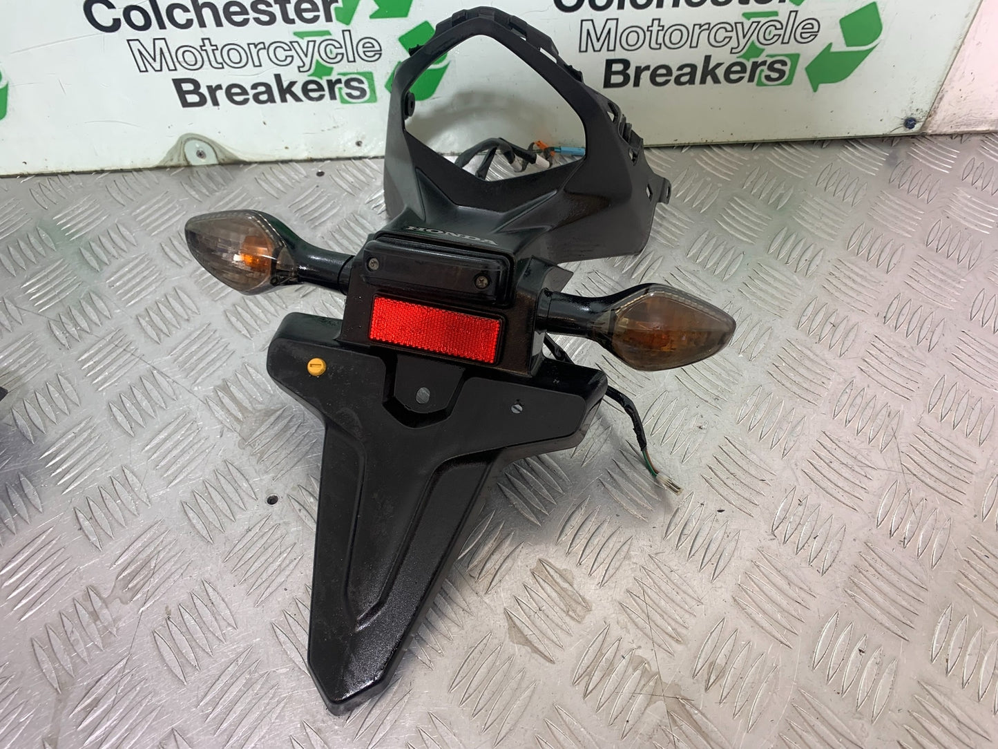 HONDA CBR500R CBR 500 R REAR MUDGUARD & INDICATORS  YEAR 2012-16 (CMB1151)