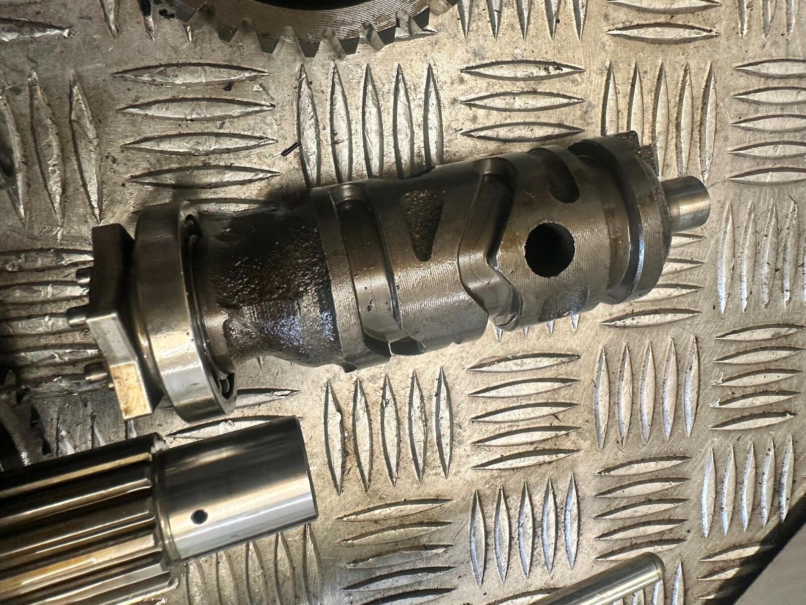 HONDA CBR1100 XX BLACKBIRD GEARBOX YEAR 1996-1998 (CMB1017)