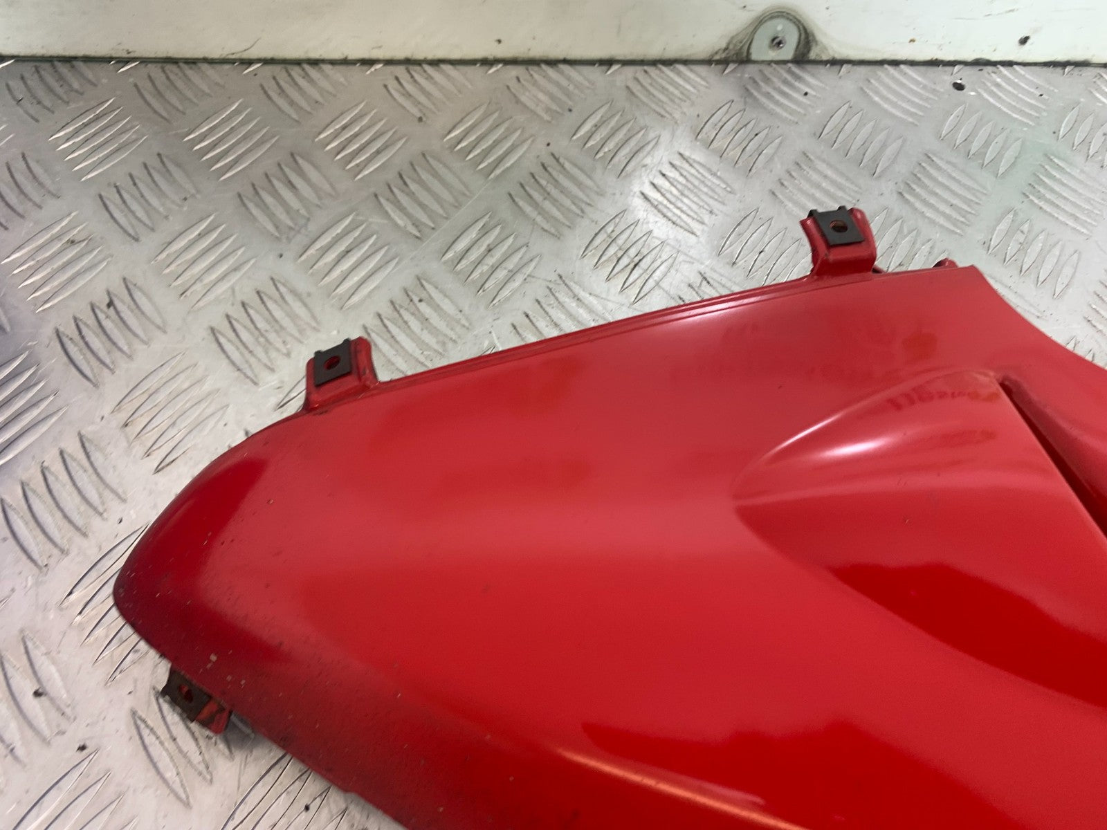 TRIUMPH 955i SPRINT ST LEFT LOWER FAIRING  1999-2004 (CMB1176)