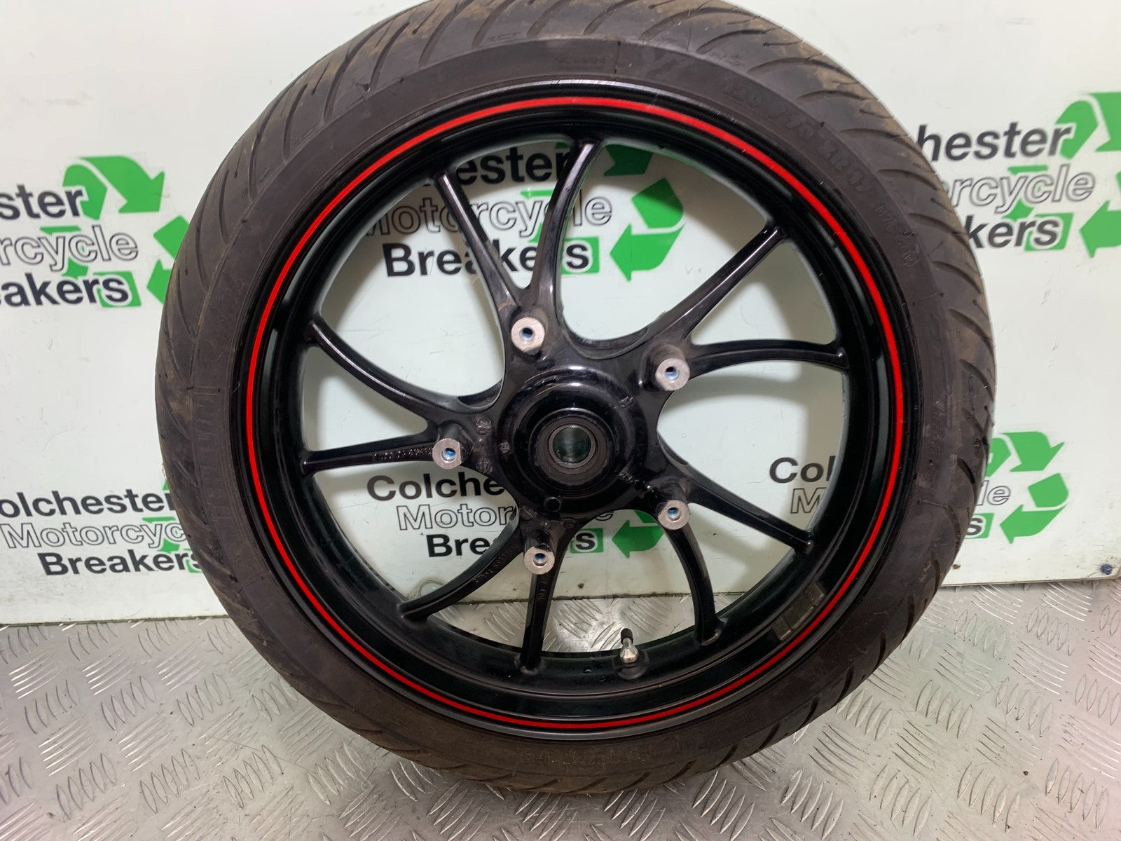 TRIUMPH SPEED TRIPLE R 1050 FRONT WHEEL   2009 (CMB1183)