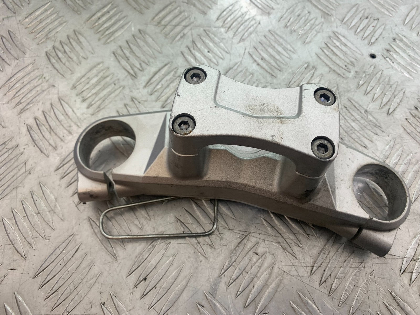 SUZUKI GSR600 GSR 600 TOP YOKE   2006-2010 (CMB1177)