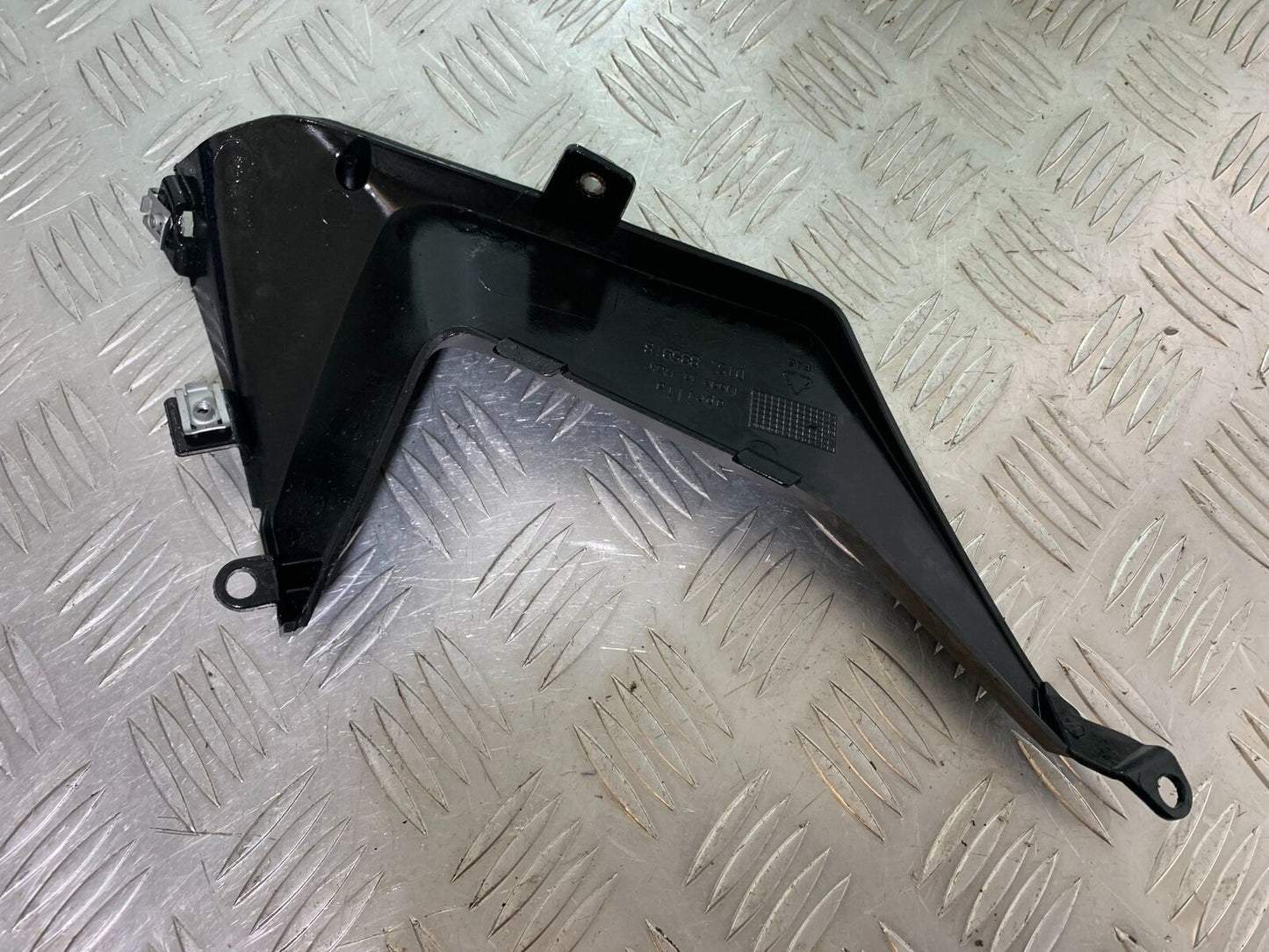 APRILIA SL750 SL 750 SHIVER INFILL PANEL YEAR 2012 (CMB1074)