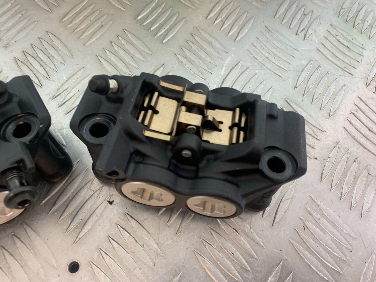 YAMAHA XSR900 XSR 900 FRONT BRAKE CALIPERS   YEAR 2021-2022 (CMB1073)