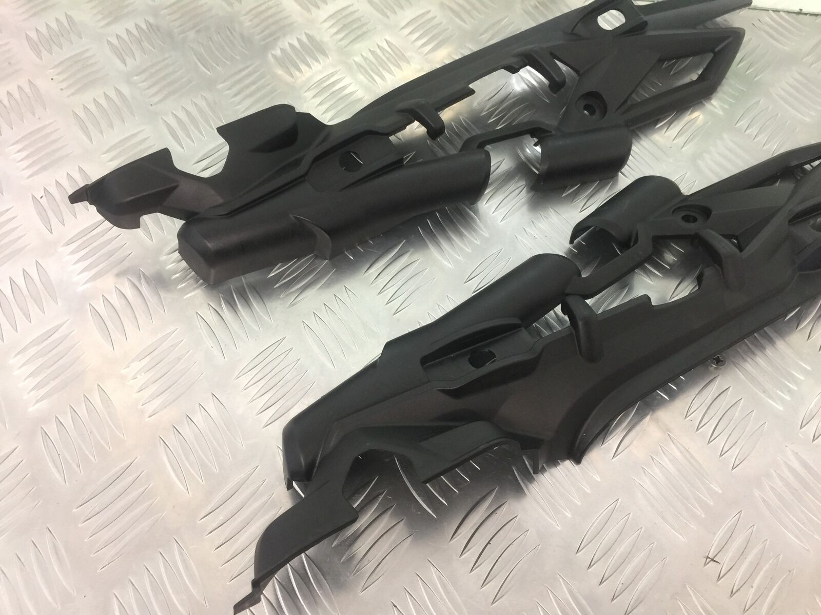 TRIUMPH TIGER 800 XRT LEFT & RIGHT SIDE INFILLS   YEAR 2015-2017  (STOCK 920)
