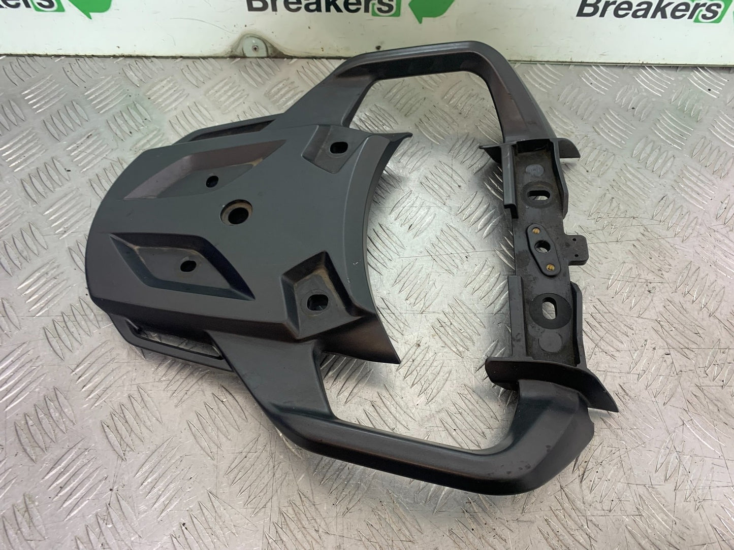 TRIUMPH 1050 SPRINT GT GRAB RAIL   YEAR 2010-2016 (CMB1250)