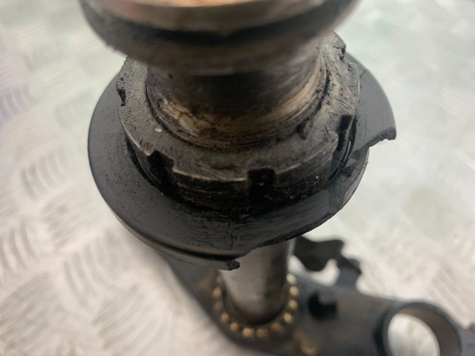 KAWASAKI Z750 Z 750 BOTTOM YOKE YEAR 2004-2006  (CMB1234)