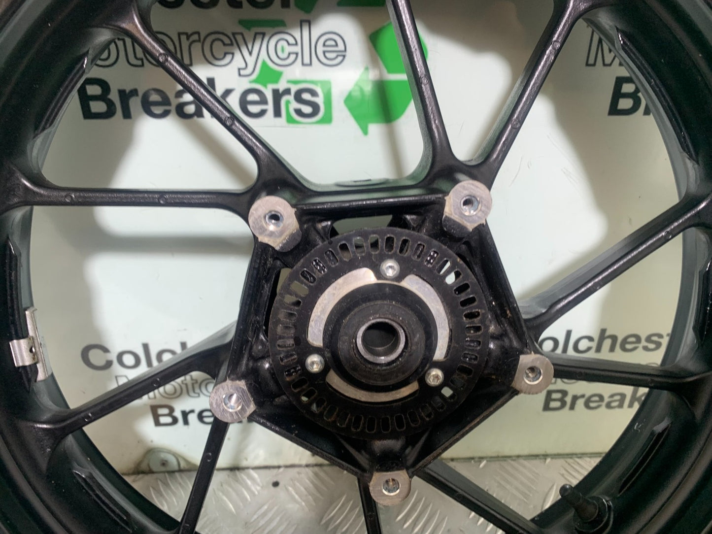 YAMAHA YZF R7 FRONT WHEEL YEAR 2022-2025 (CMB1255)