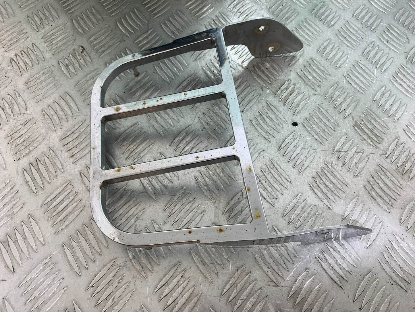 HONDA VTX1300 S-6 BACK REAR PAD RACK AND BRACKETS    YEAR 2004-09 (CMB1159)