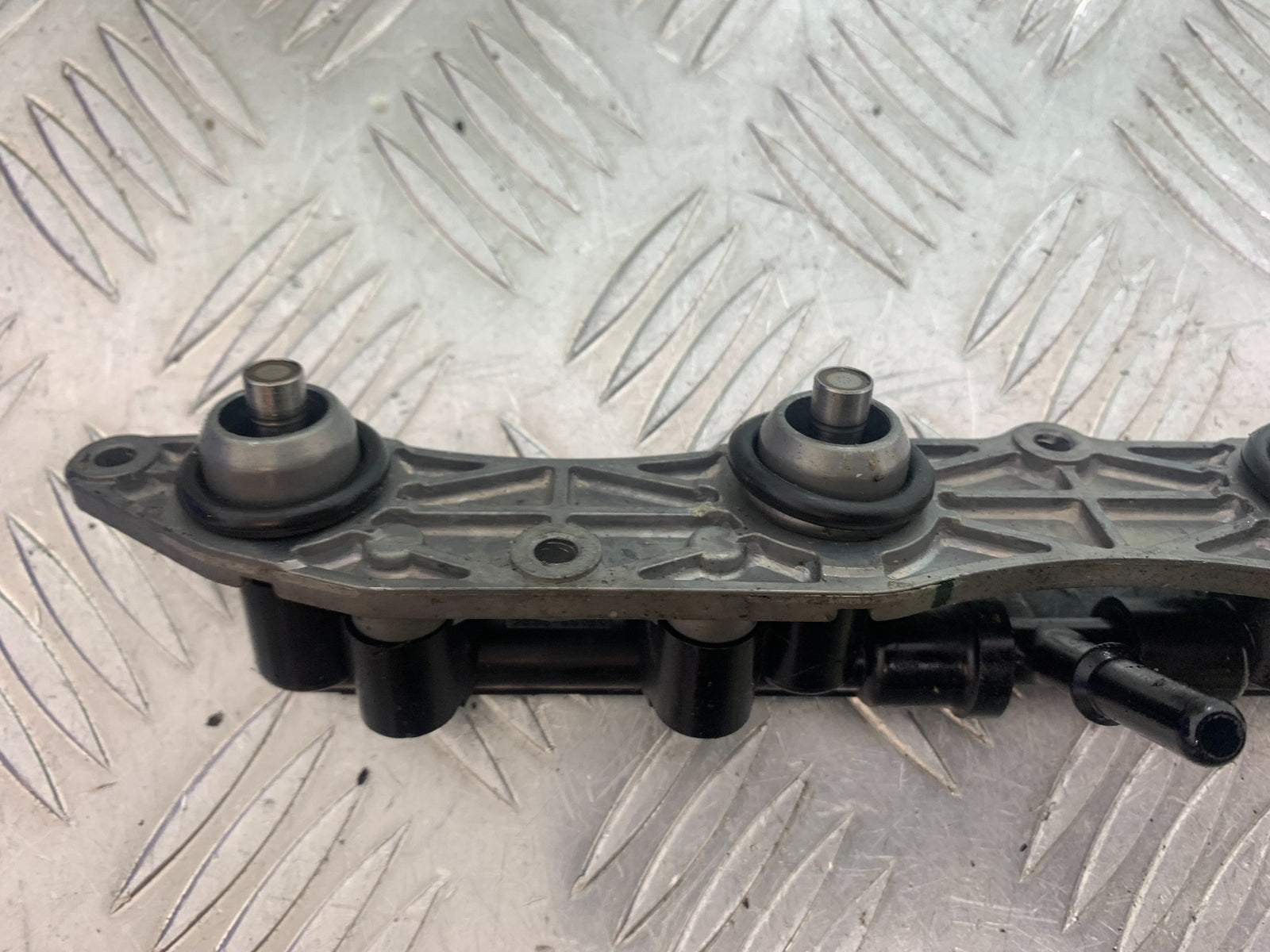 KAWASAKI ZX6R INJECTORS   YEAR 2009-2012 (CMB1136)
