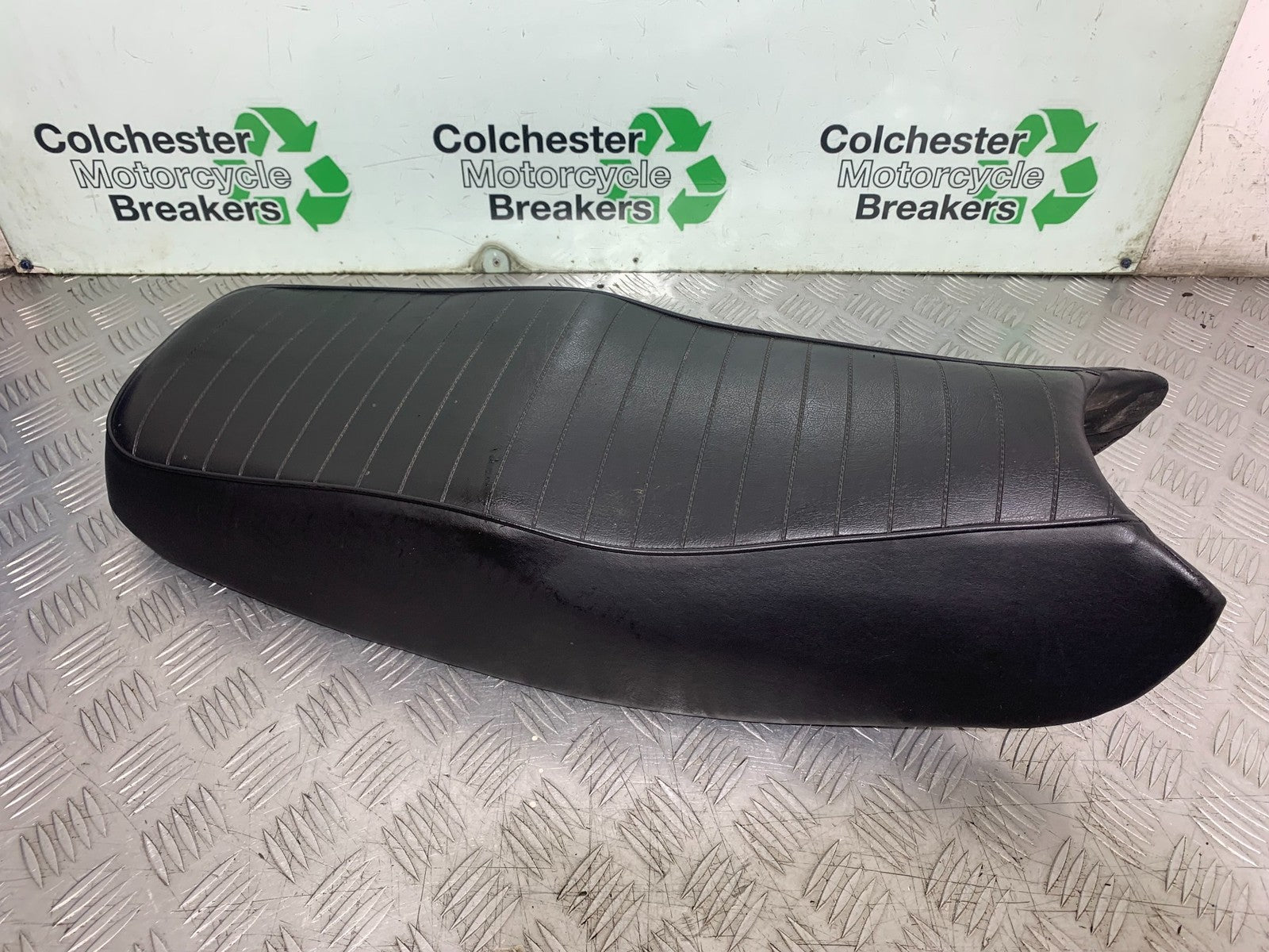 HONDA NTV 600 REVERE SEAT YEAR 1988-1996  (CMB1281)