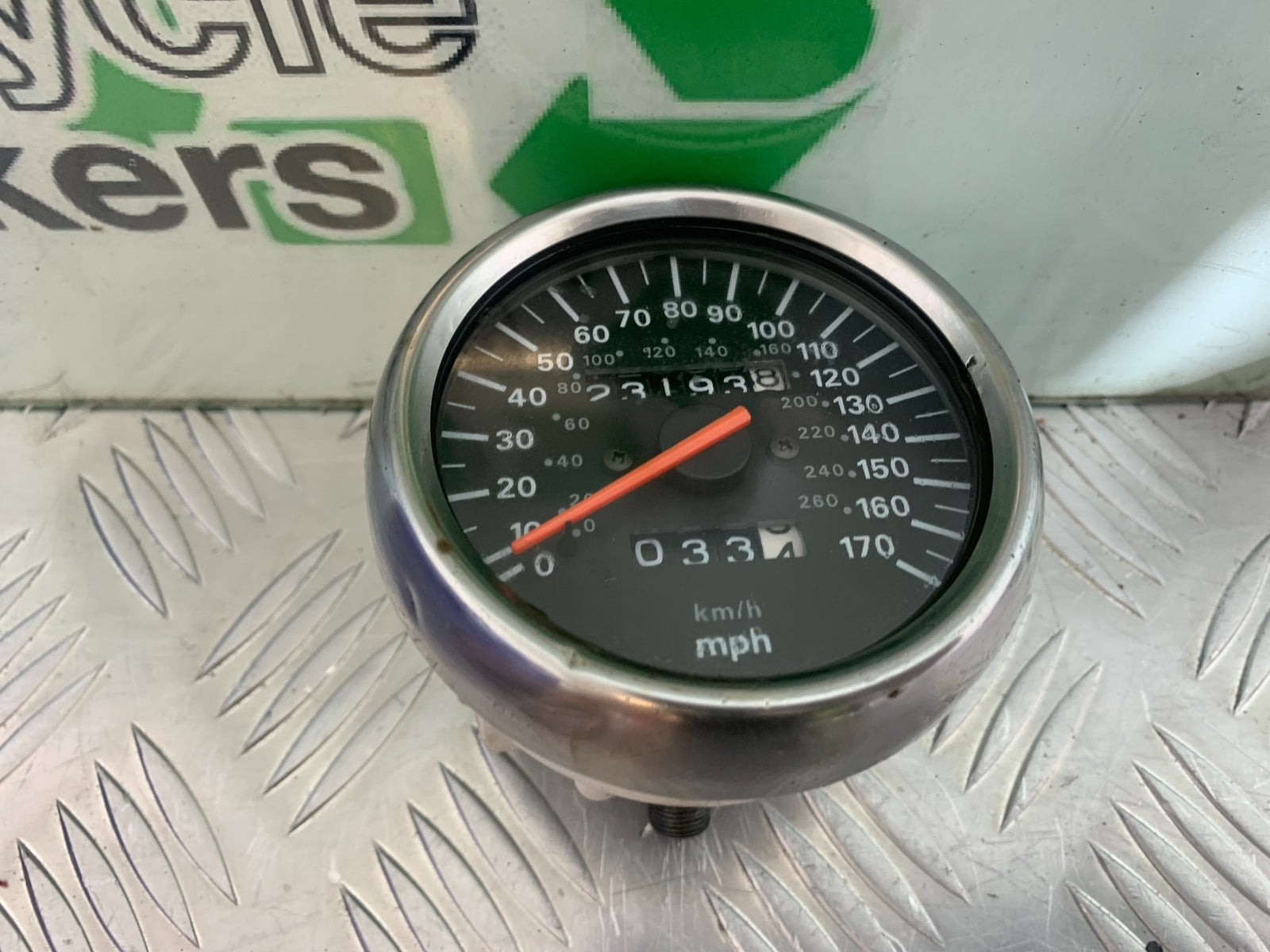 SUZUKI GSF1200  GSF 1200 BANDIT SPEEDO  YEAR 1997-2000 (CMB1149)